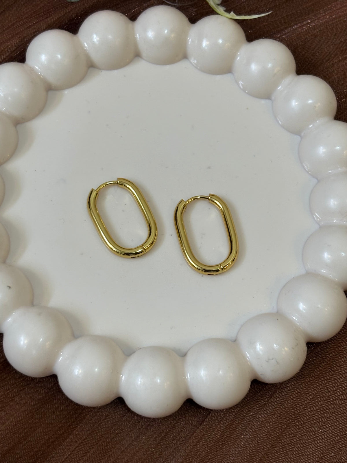 Elongated Oval Hoops-E014