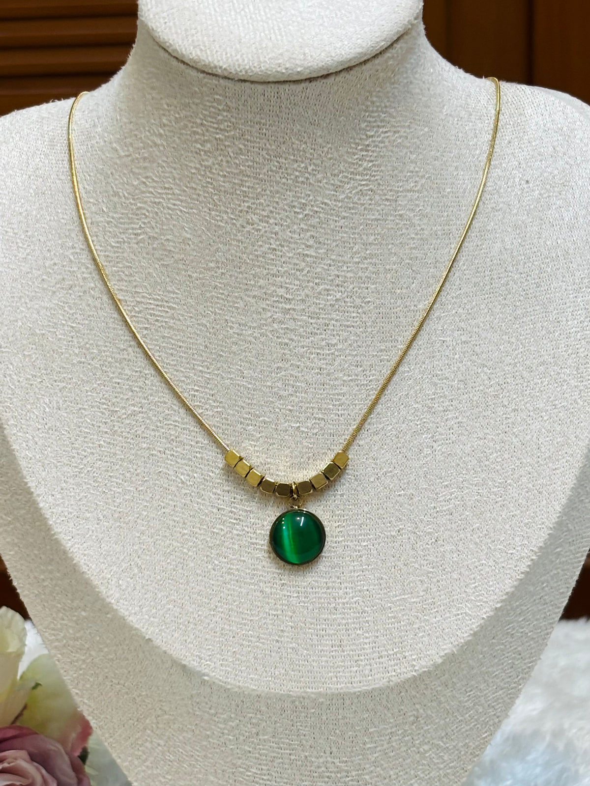Emerald Glow Necklace-C017