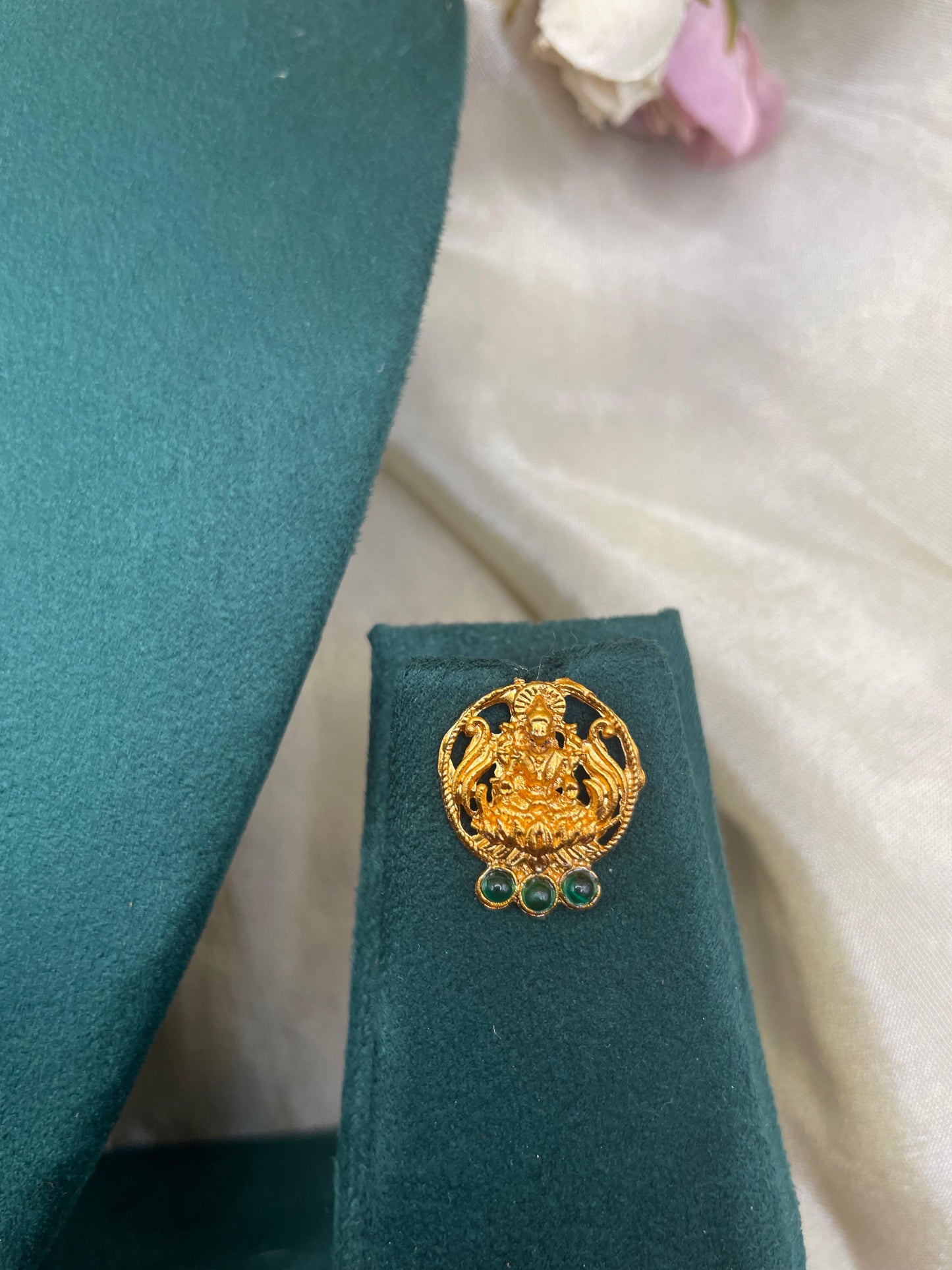 Emerald Lakshmi Pearl Choker-PC02