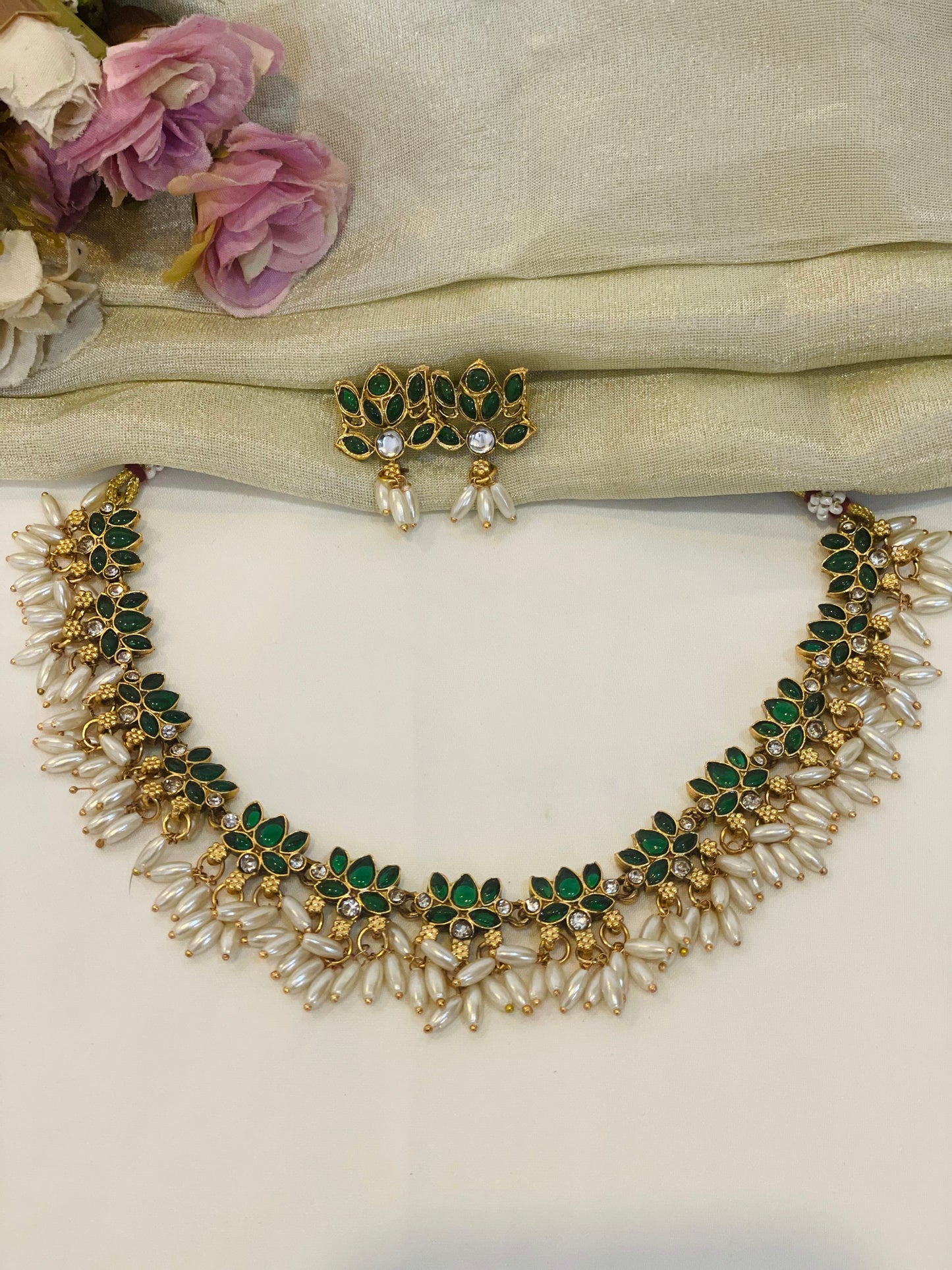 Emerald Lotus Pearl Necklace Set