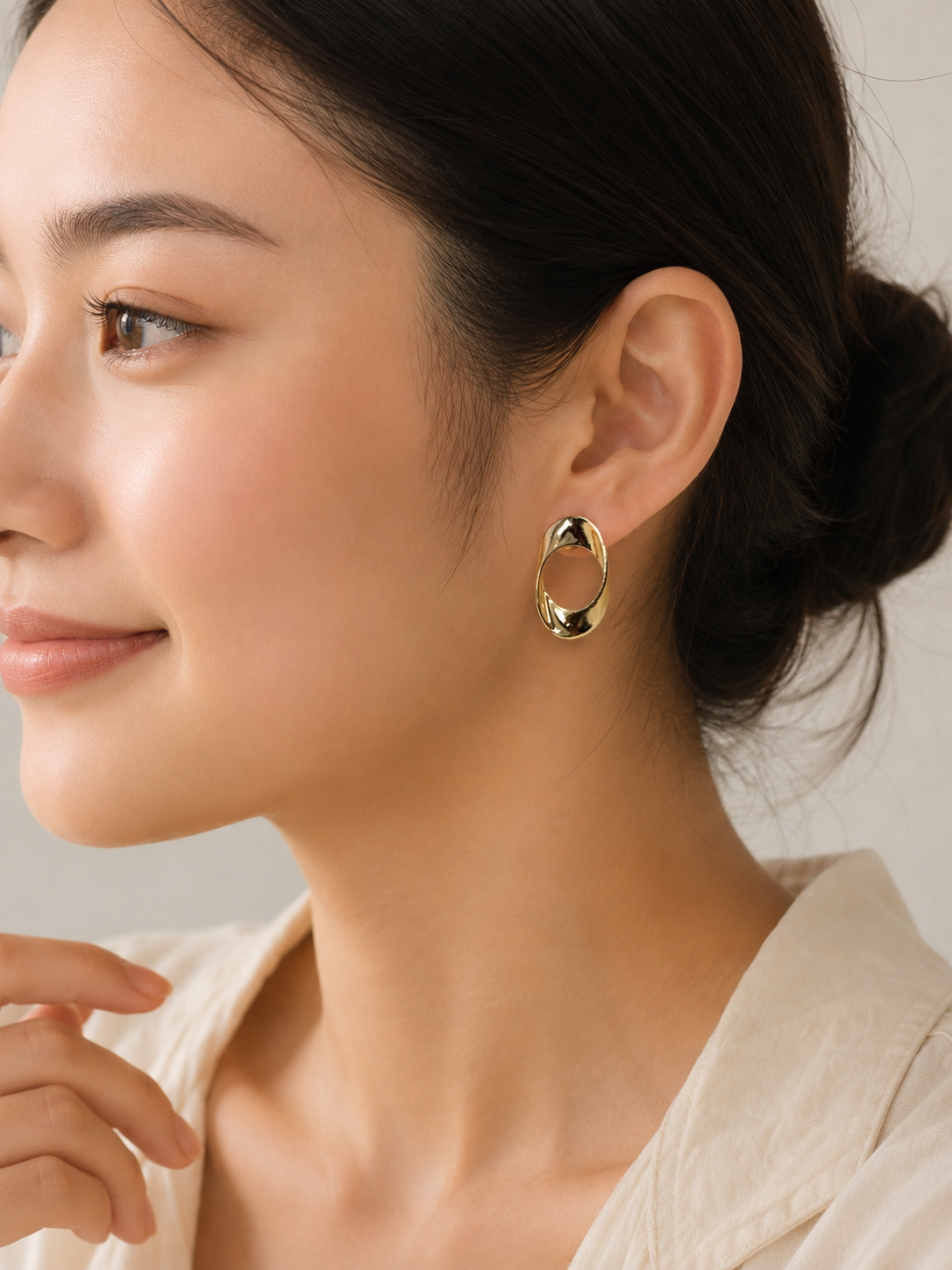 Luna Oval Hoop Earrings-E08