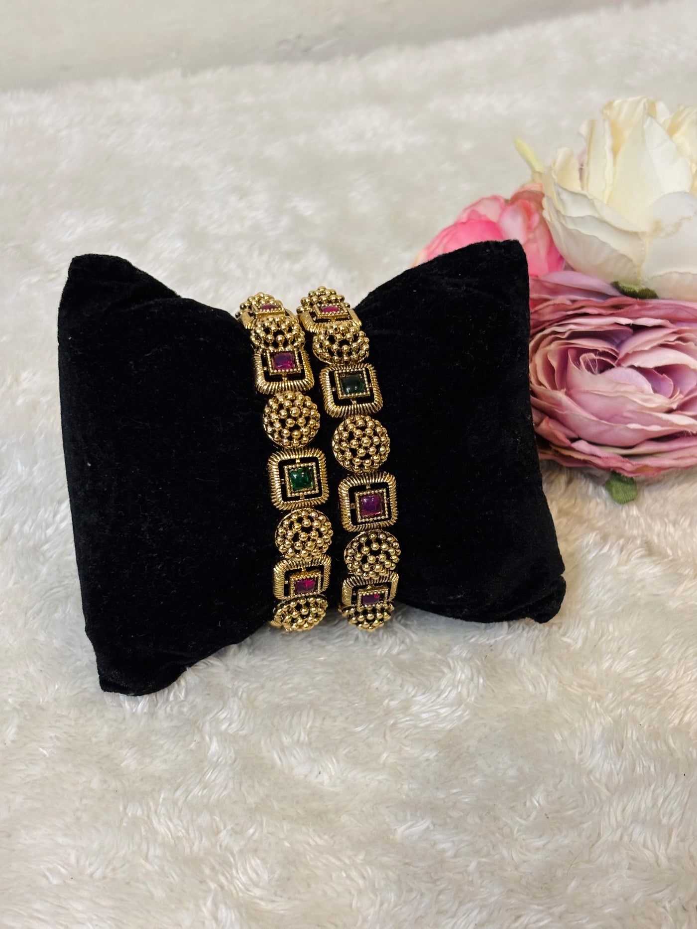 Gold Beaded Bangle-B038