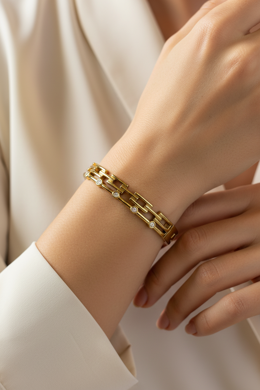 Crystal Link Bangle-B8
