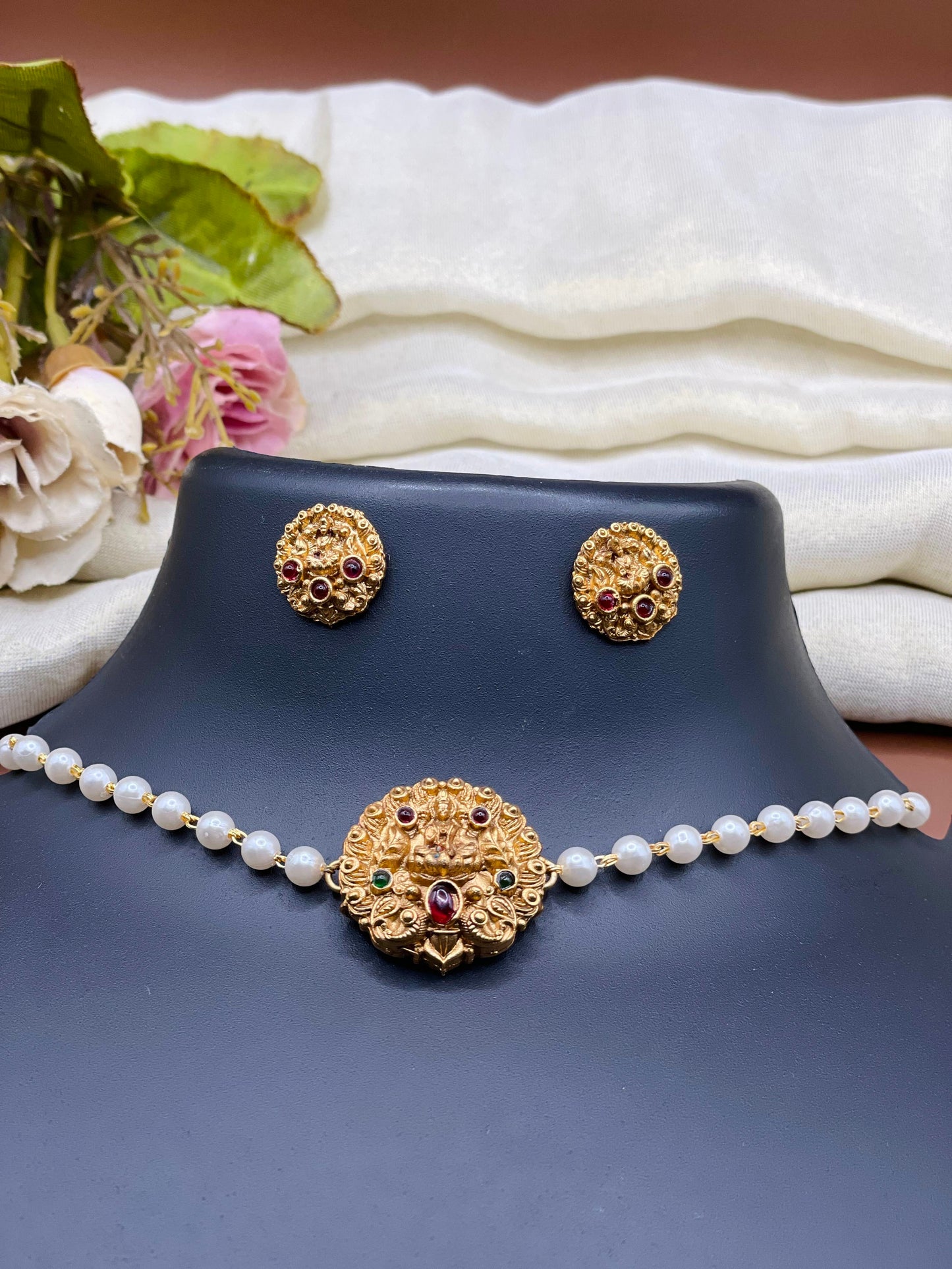 Lakshmi Pearl Necklace