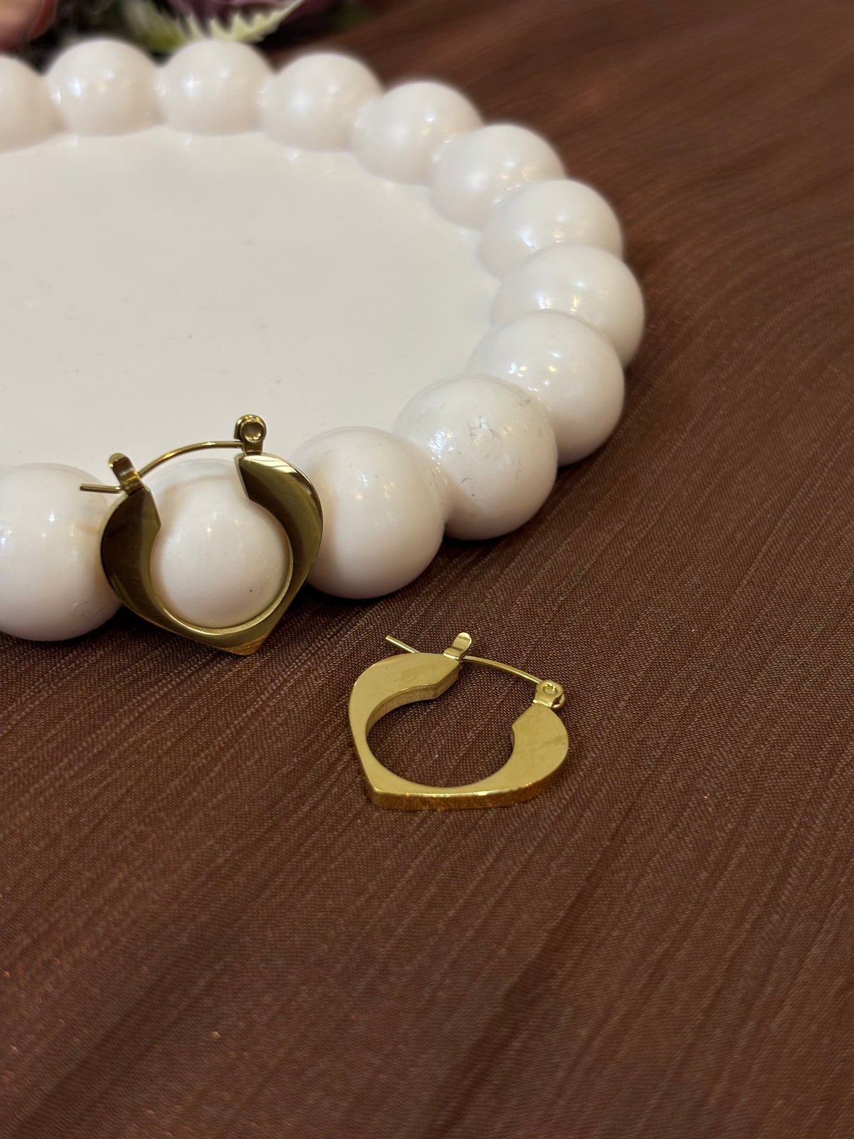 Sculptural Twist Huggie Hoops-E013