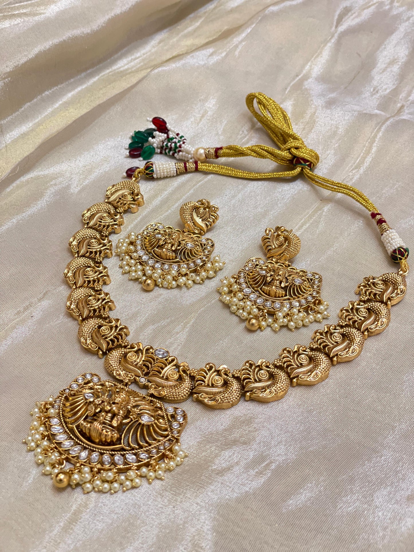 Lakshmi Heritage Set - T004