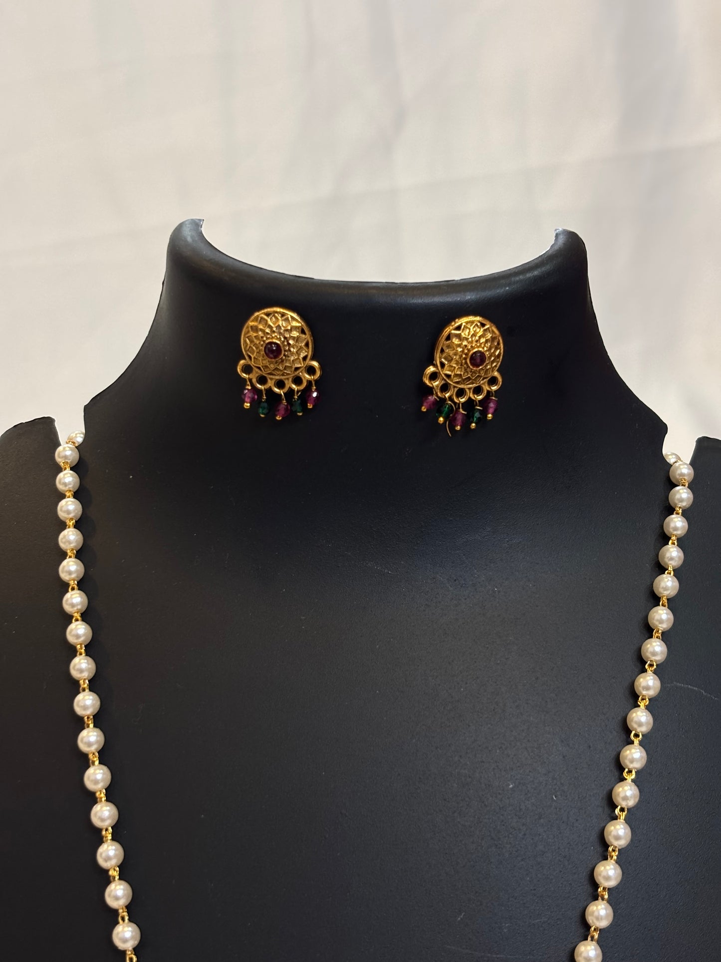 Pearl Lakshmi Hasli Pendant Set
