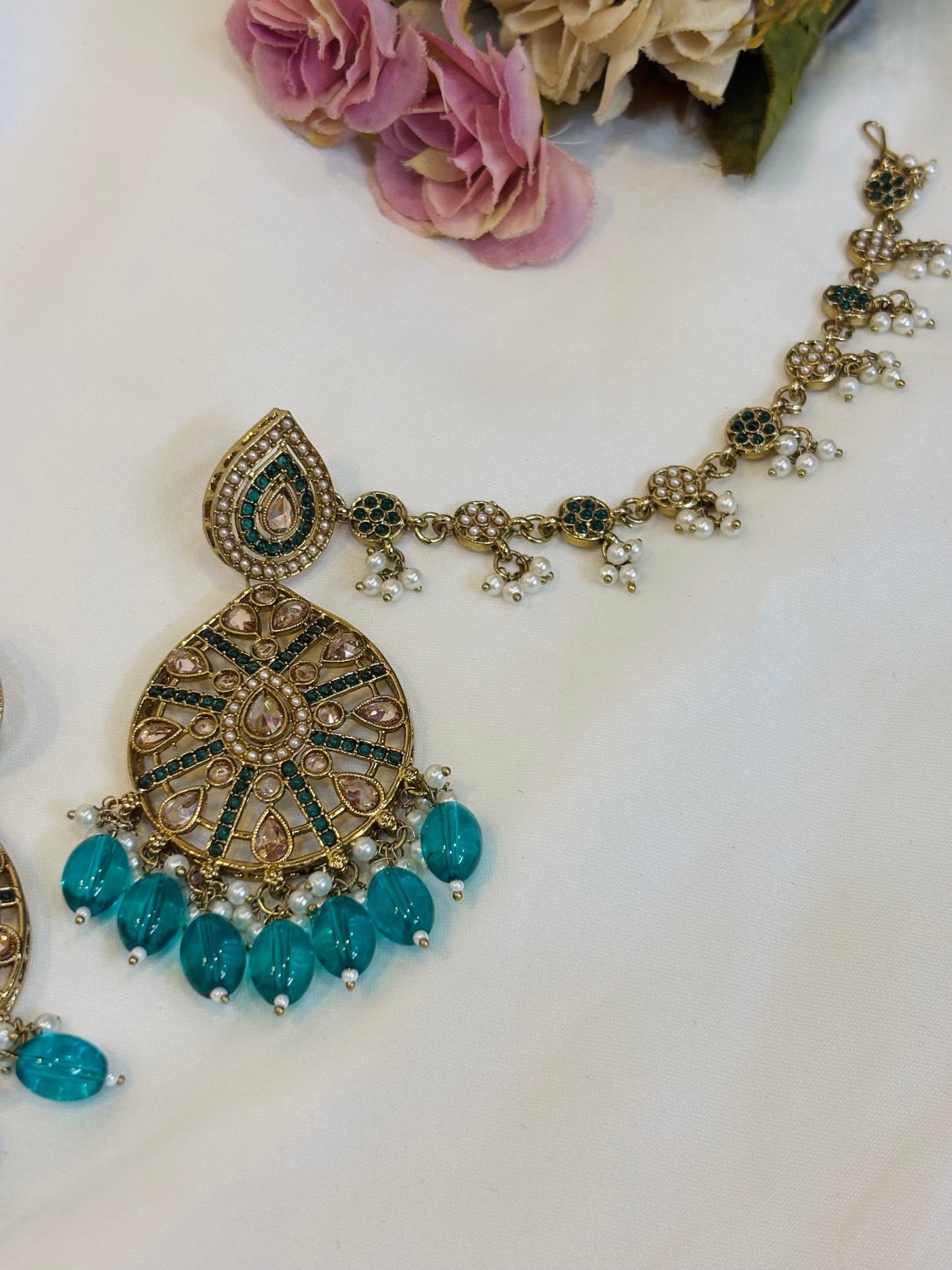 Emerald Droplet Kundan Chandbali