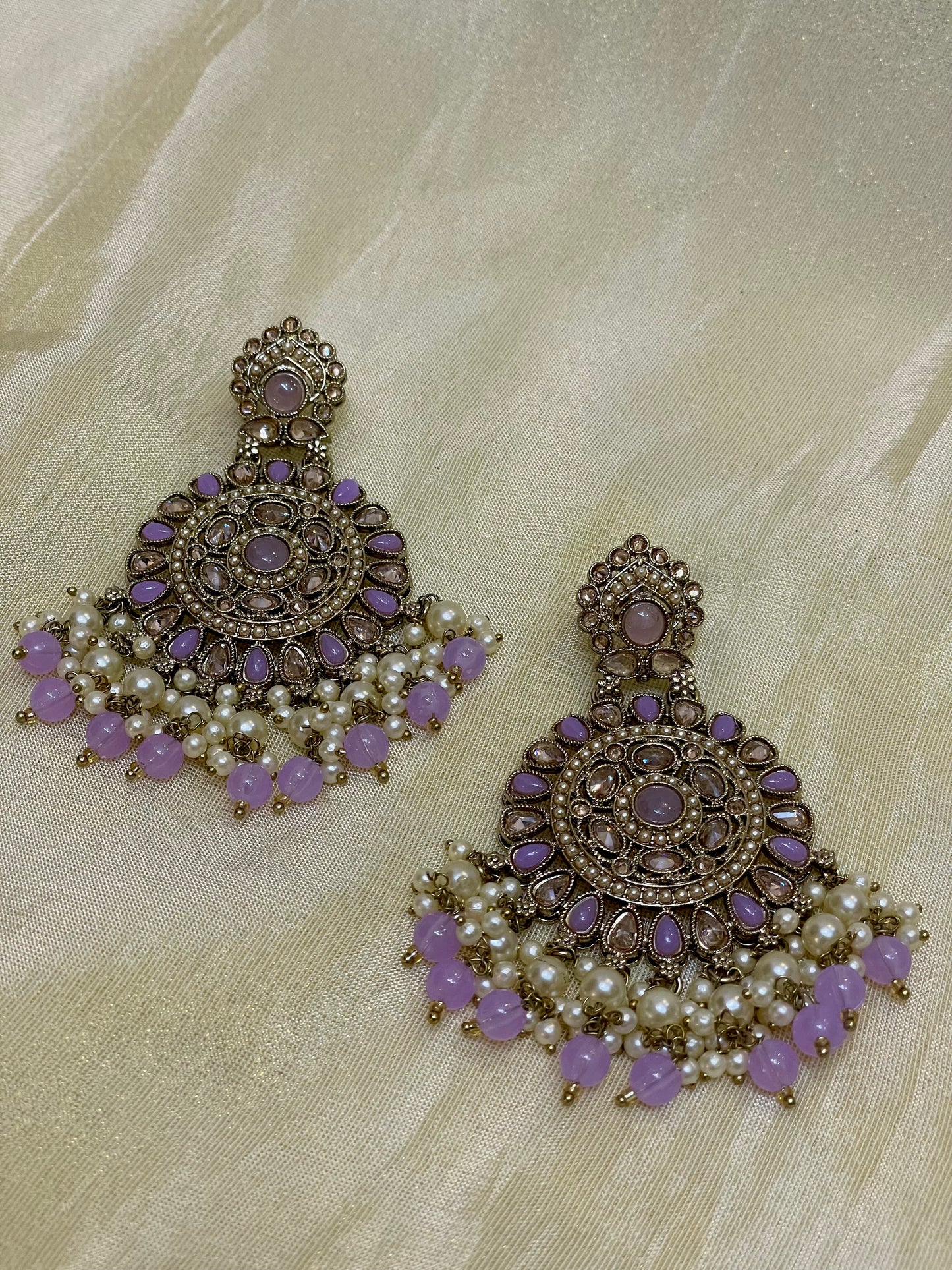 Lilac Pearl Chandbalis-E002(01)