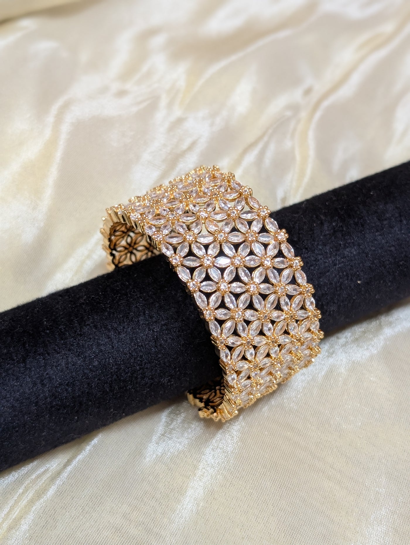 AD Bangle B001