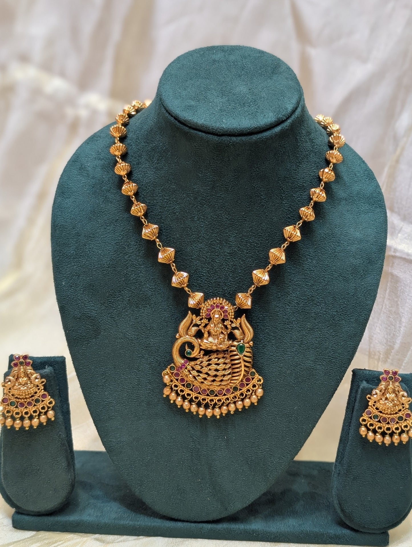 Peacock Lakshmi Set -T002(01)