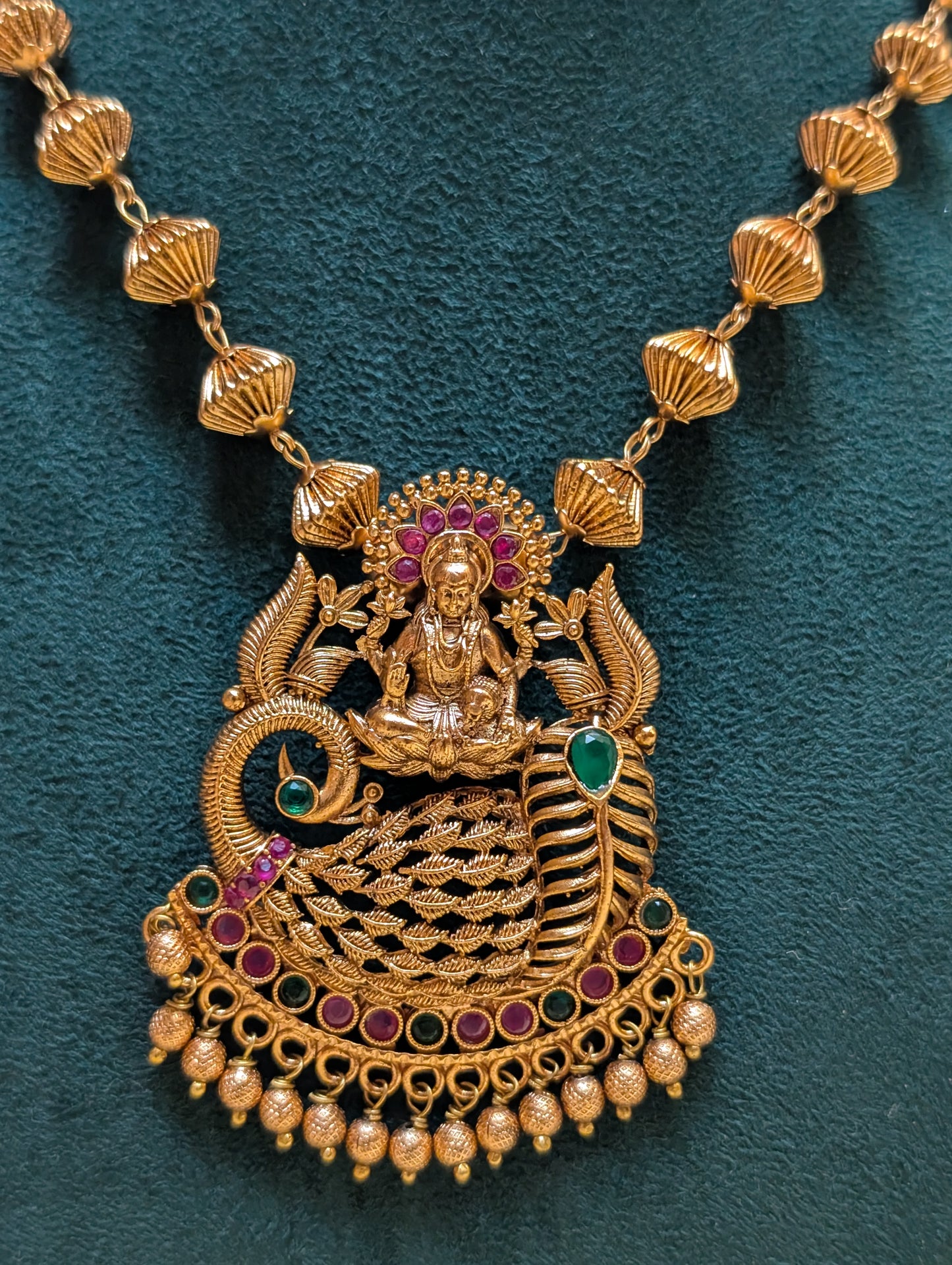 Peacock Lakshmi Set -T002(01)