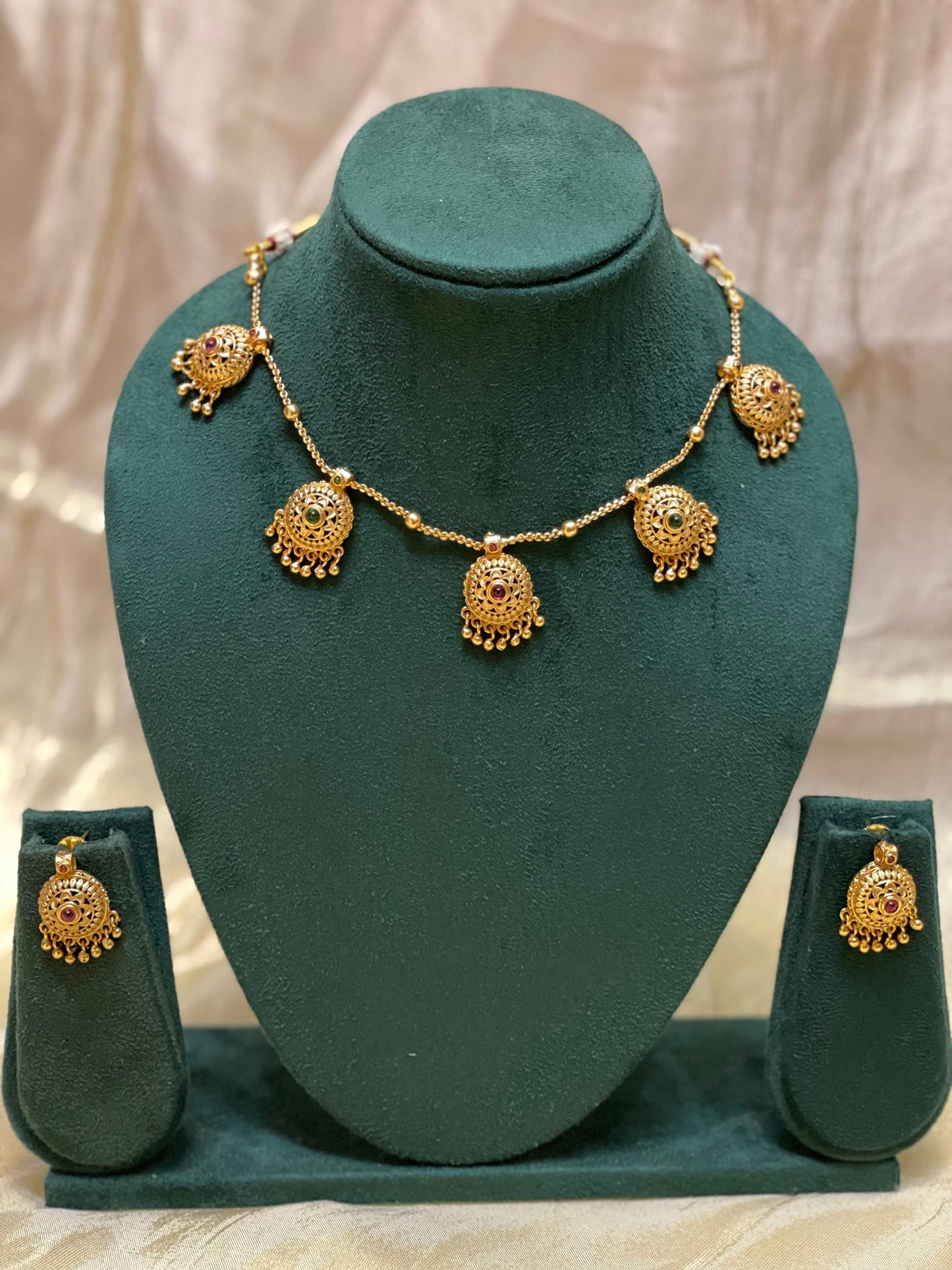 Fringe Medallion Necklace Set-N018