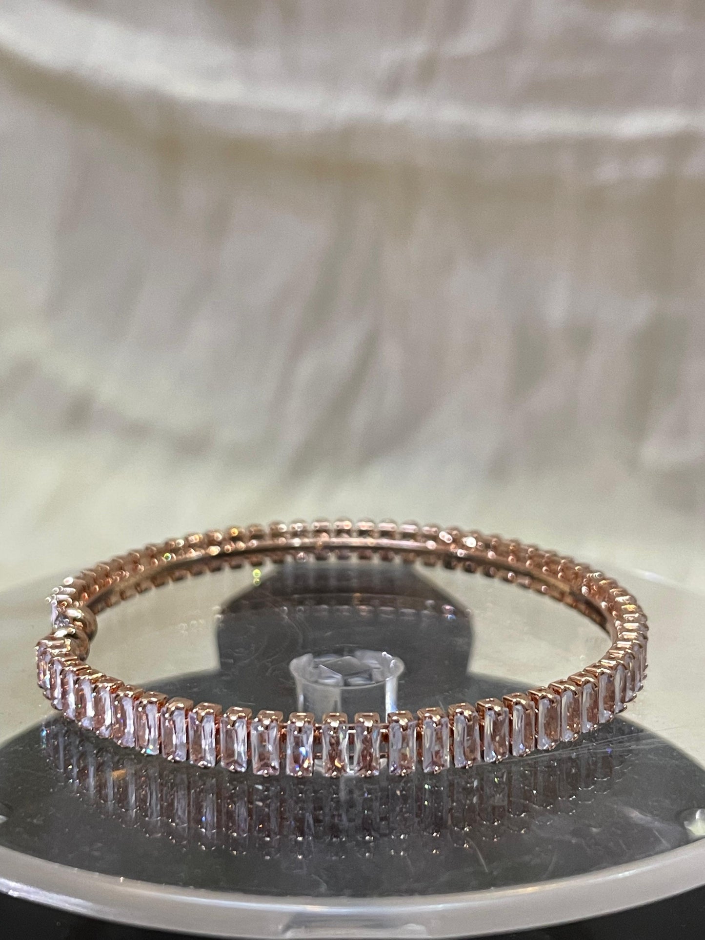 Rose Gold Zircon Bangle-B020(01)