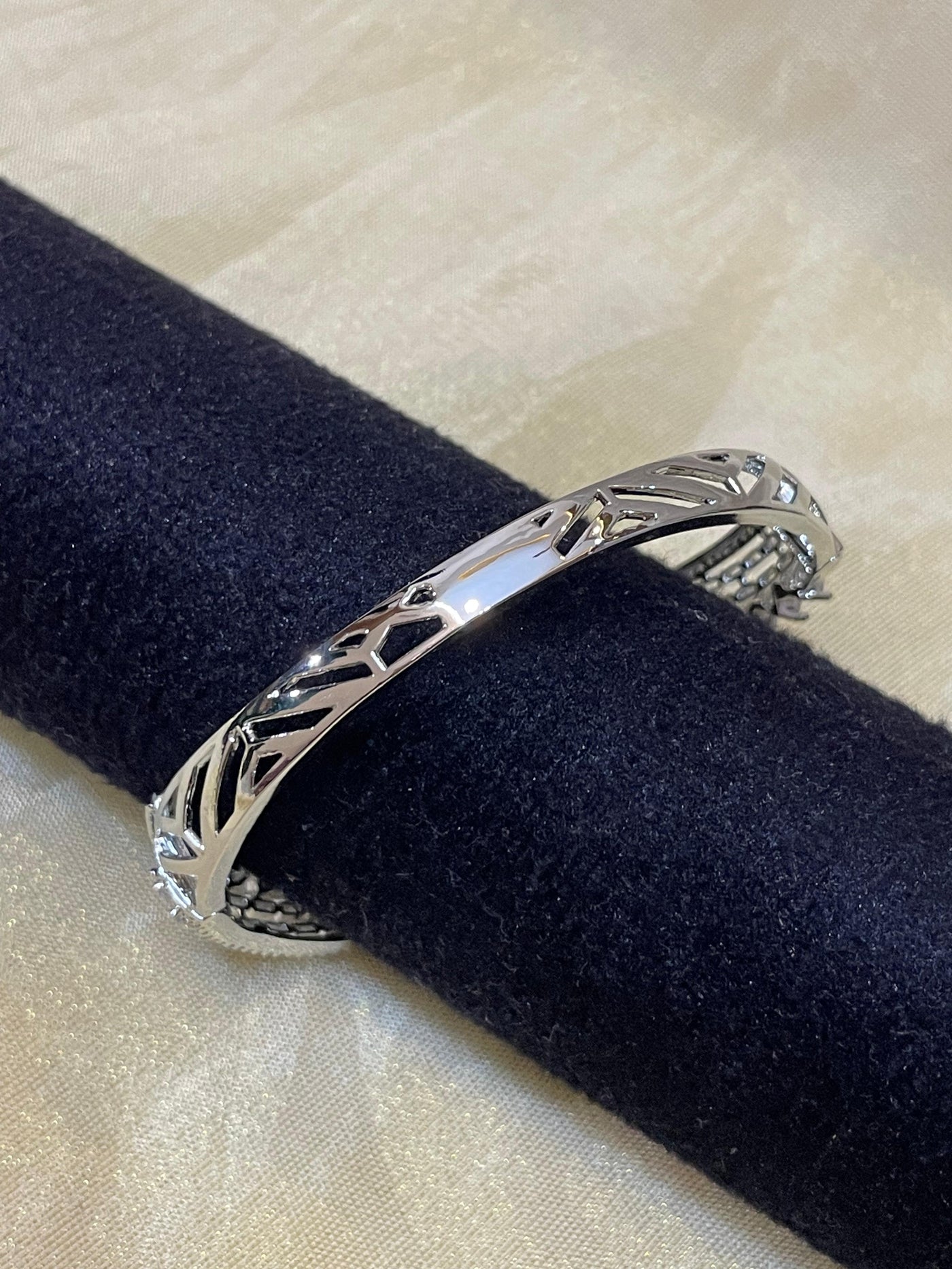 Silver Starlight Diamond Bangle-B017(03)