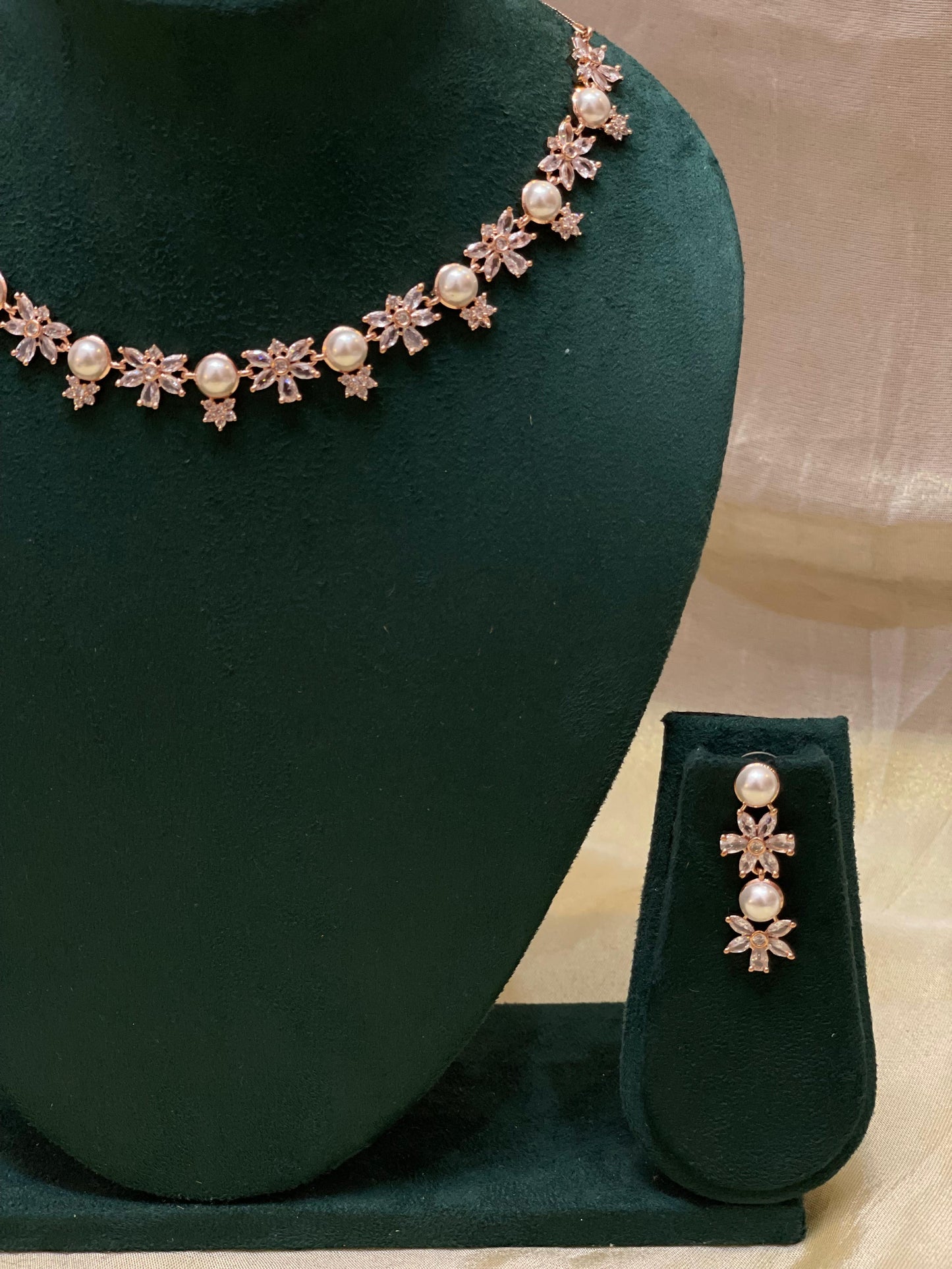 Rose Gold Floral Pearl Necklace Set-AD08
