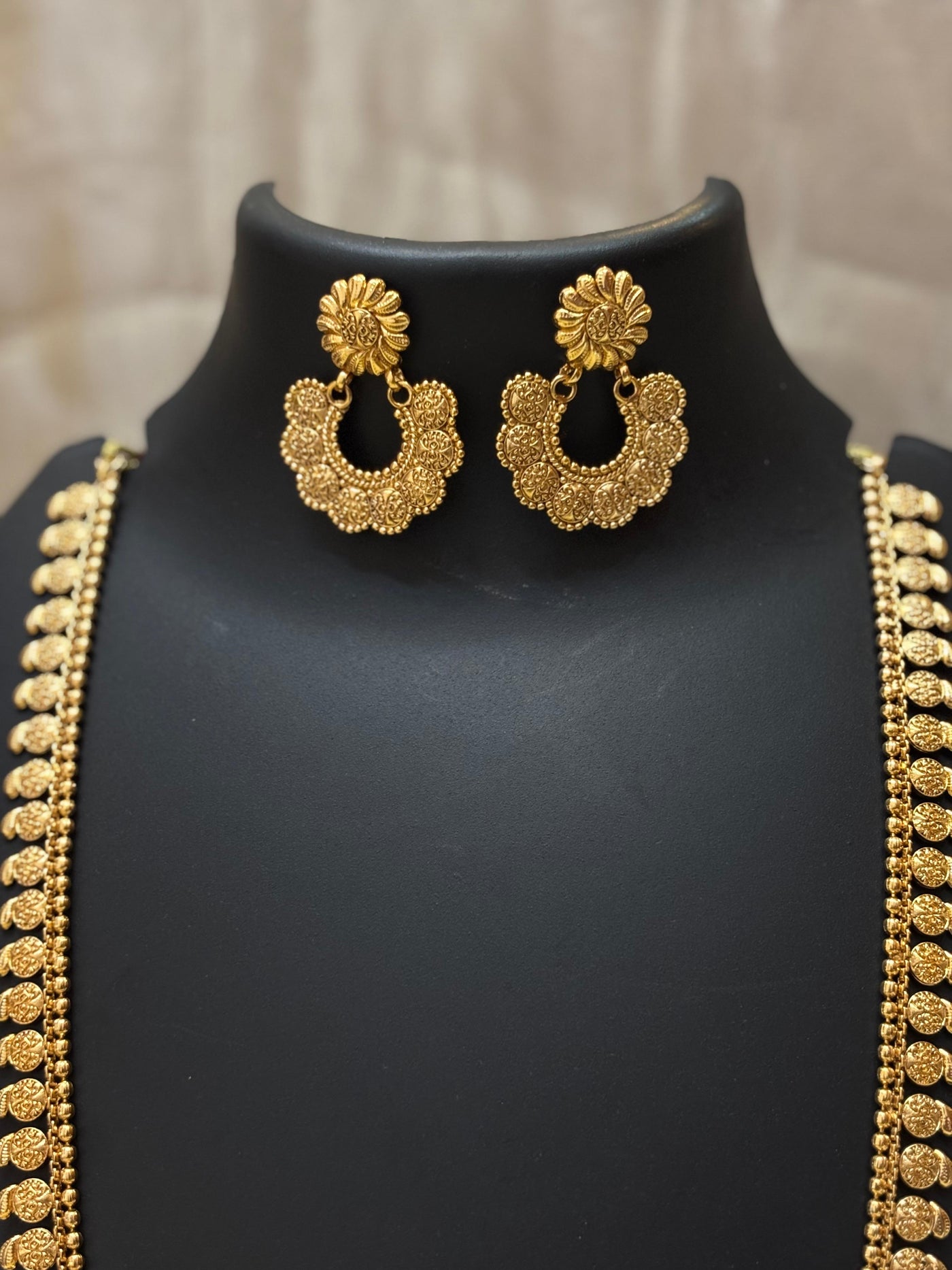 Traditional Gold Lakshmi Haaram Set-HR008