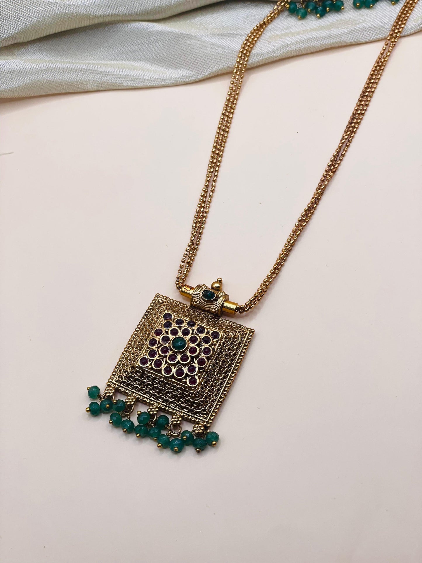 Antique Square Pendant Set-N027