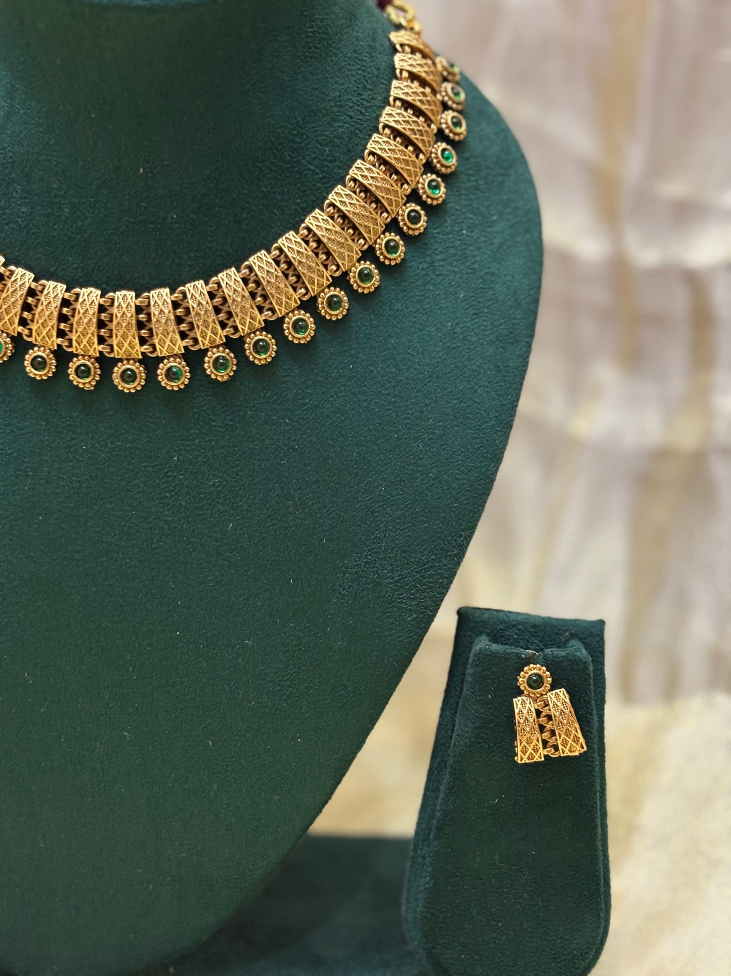 Antique Gold Filigree Necklace-N009(03)