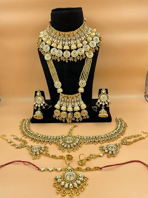 BRIDAL COLLECTION