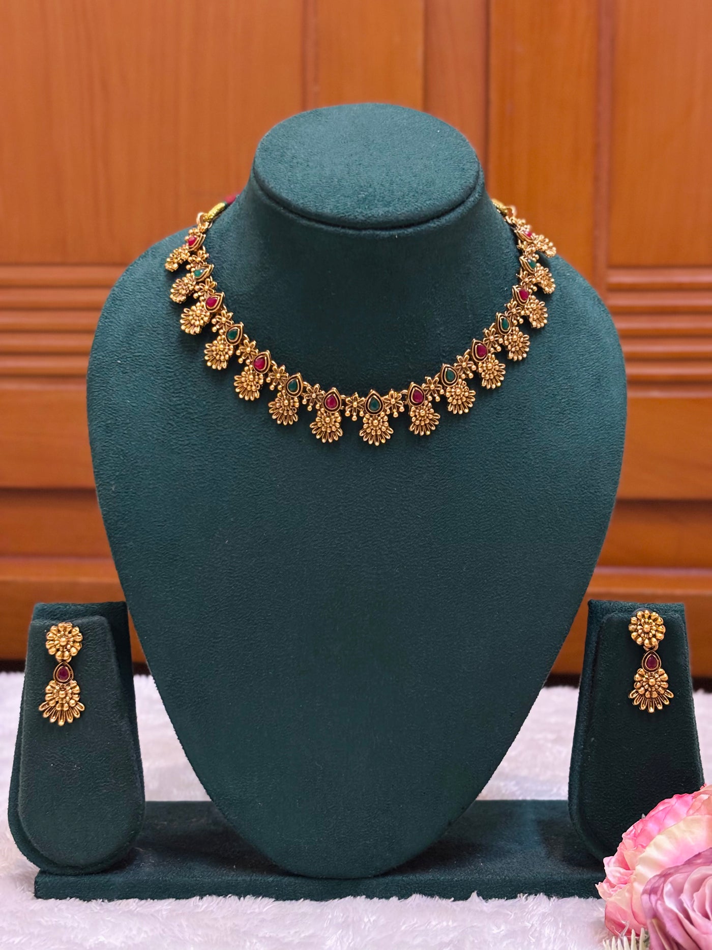 Antique Floral choker-CH026