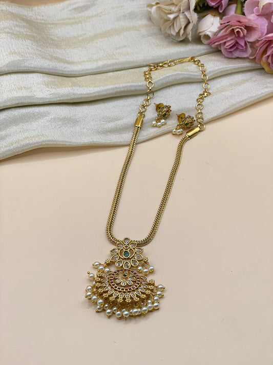Kundan Pendant Necklace