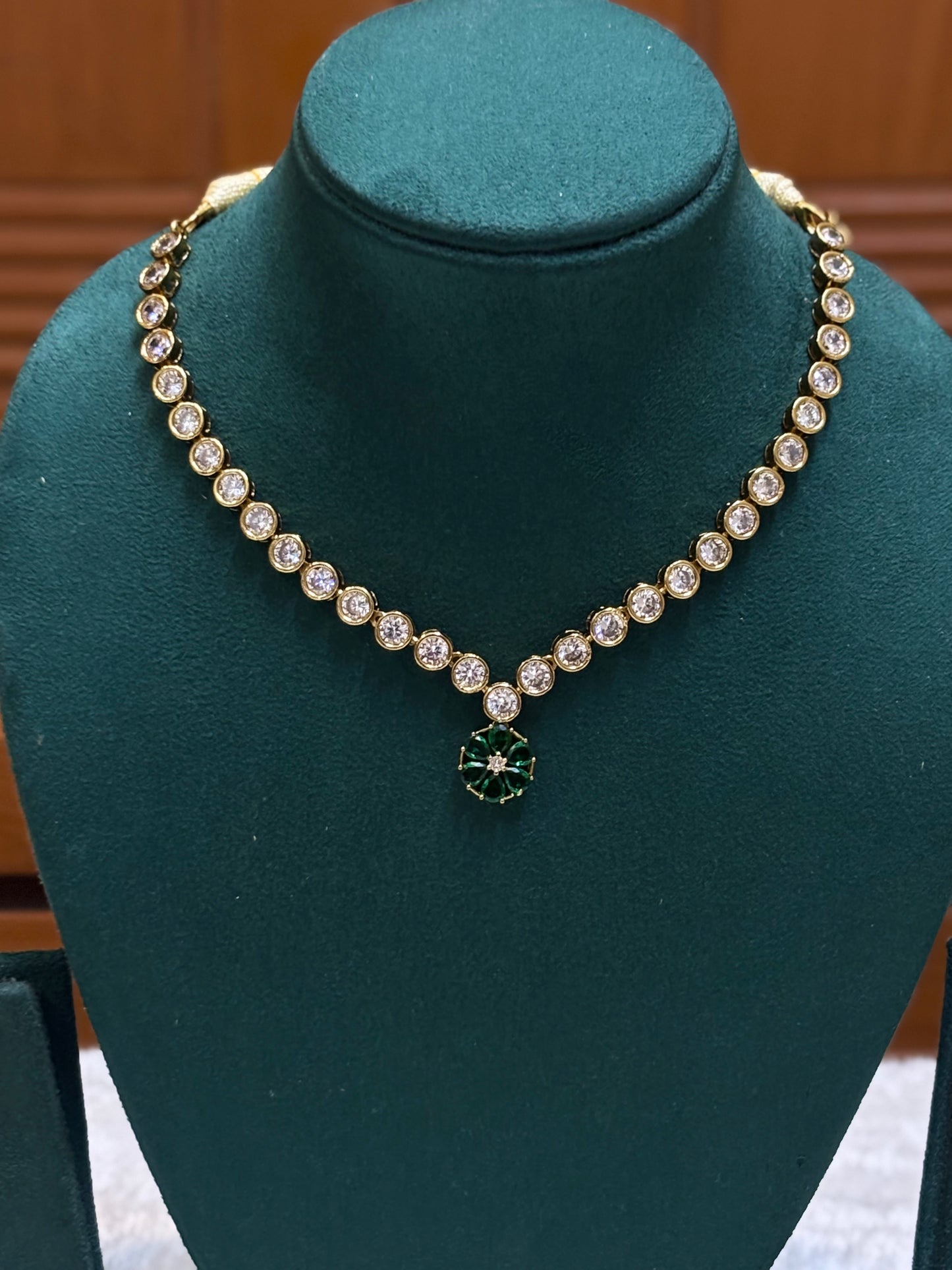 Emerald stone necklace-AD026