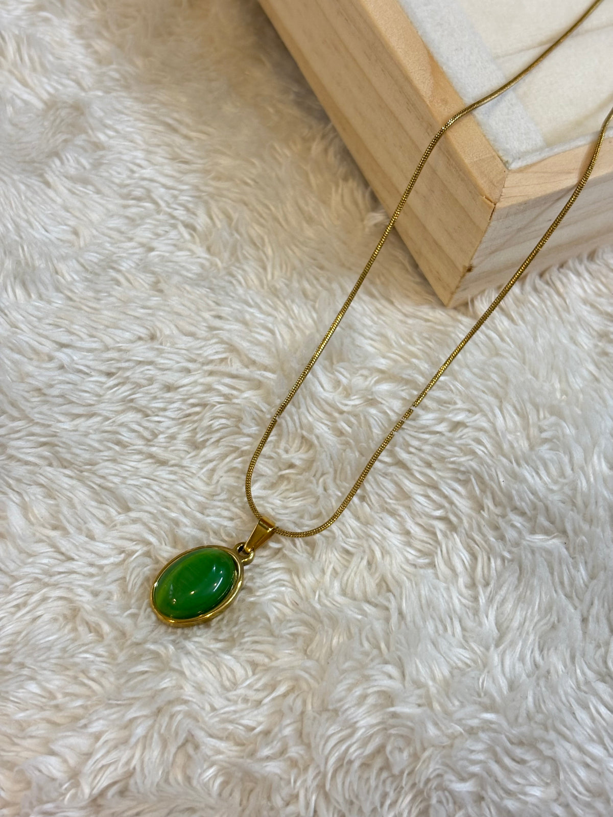 Emerald Glow Pendant-C017