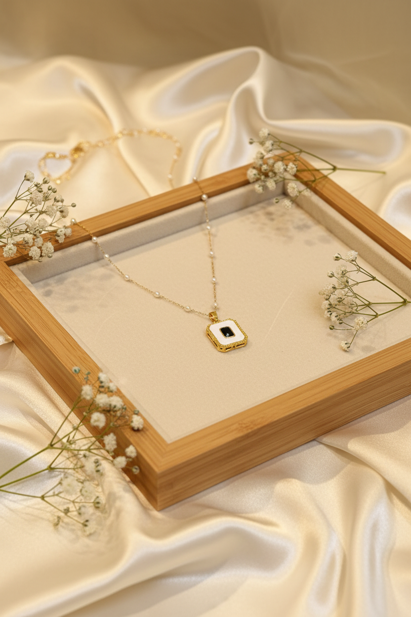 Emerald Pearl Charm Necklace-C06