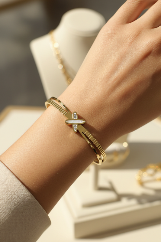Celeste Cross Bangle-B02