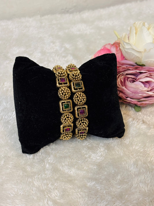 Gold Beaded Bangle-B038