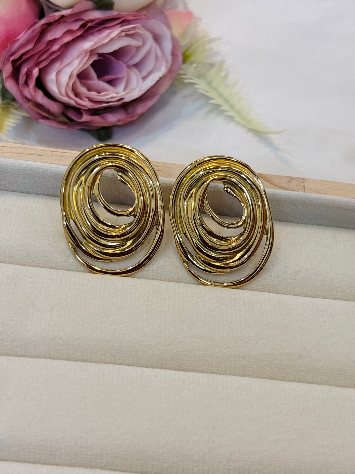 Orbit Stud Earrings-E08