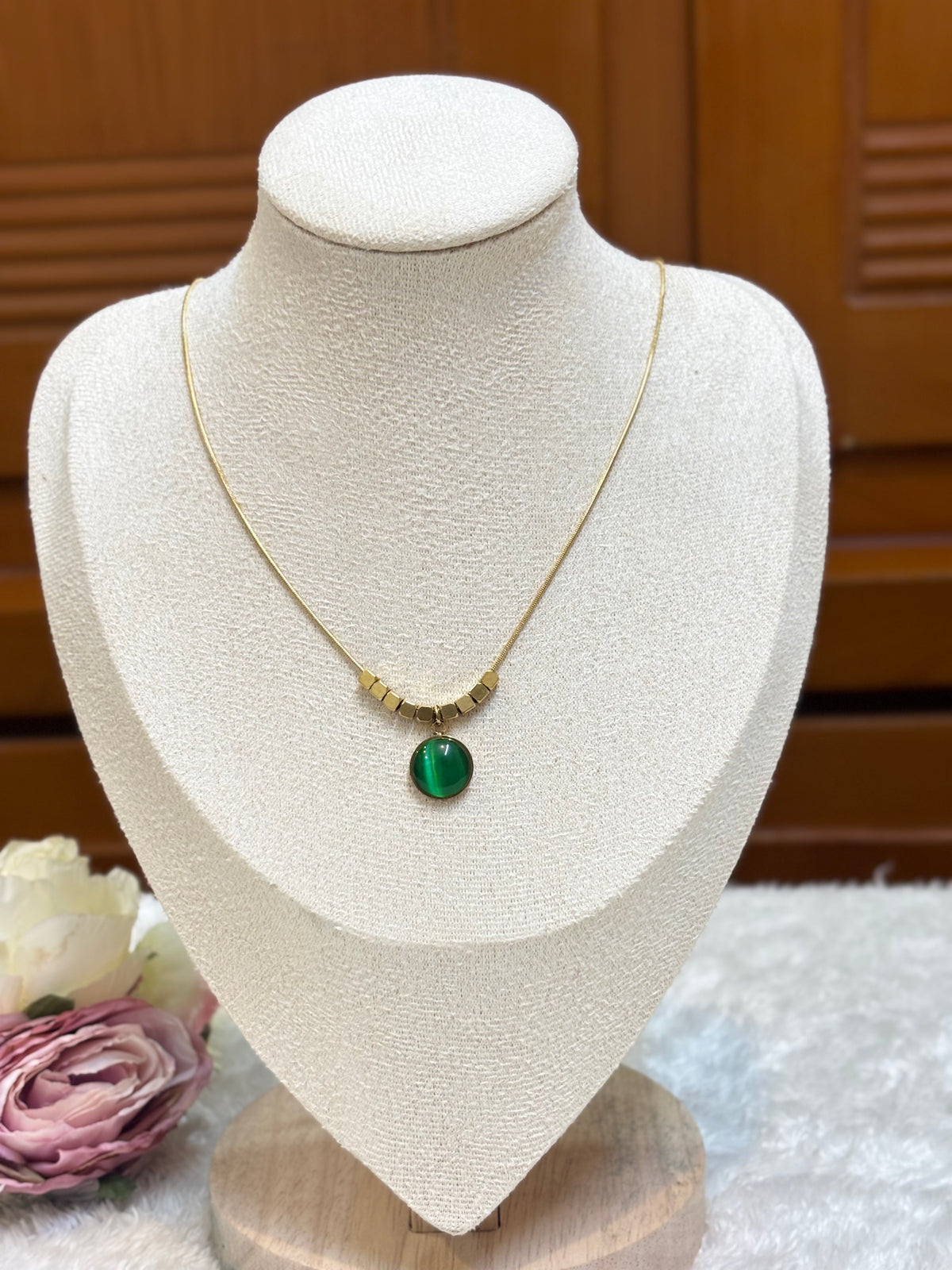 Emerald Glow Necklace-C017