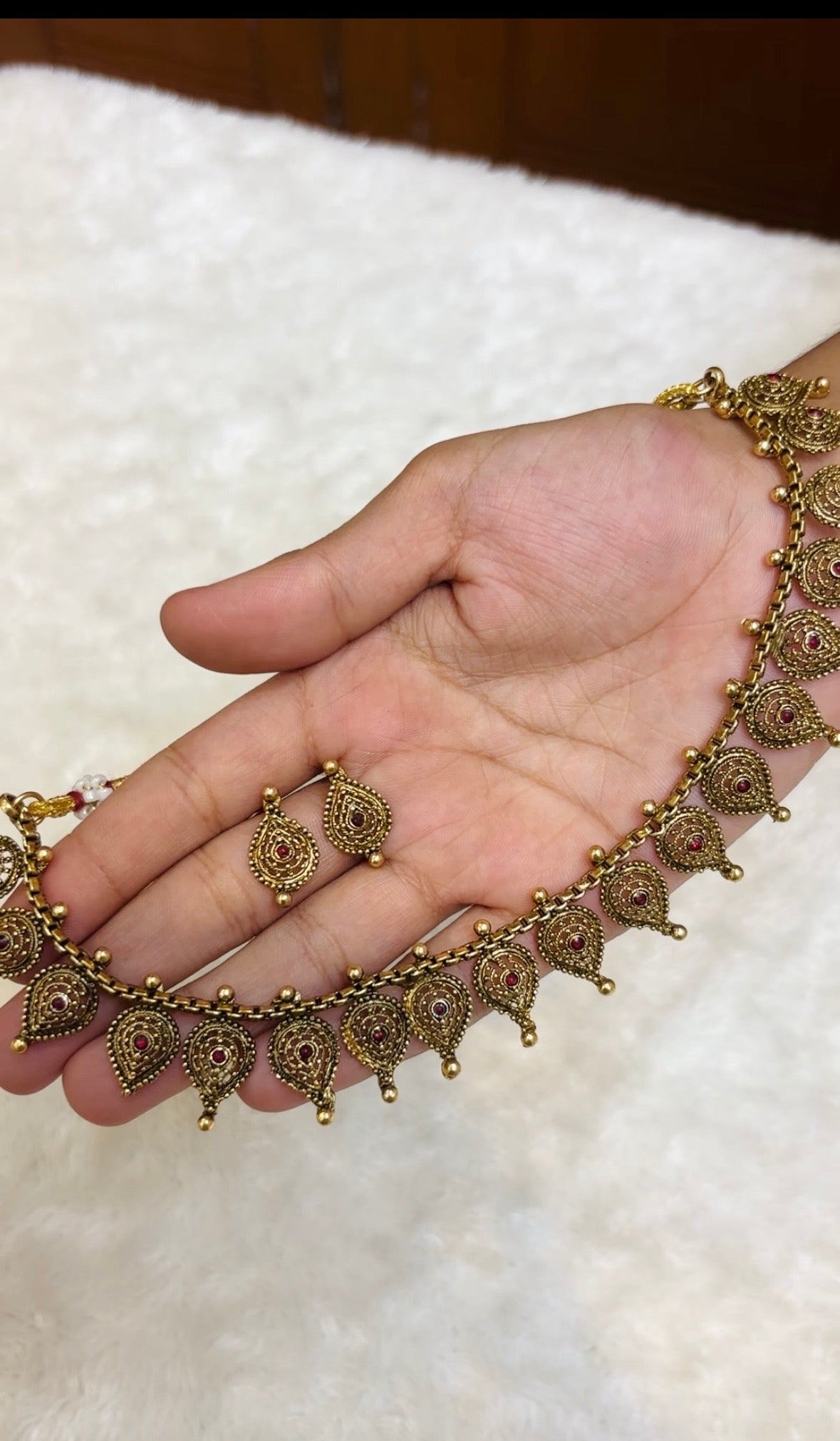 Ruby Teardrop Choker-N038