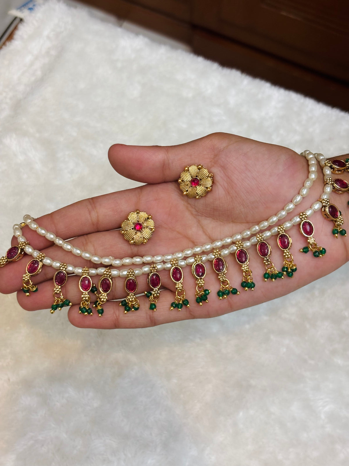 Pearl Beaded Choker-CH044