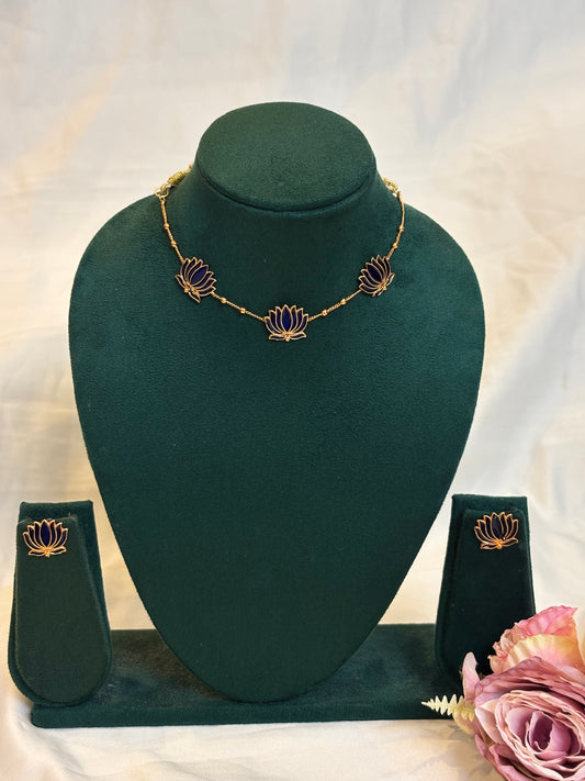 Lotus Motif Necklace-L004(01)