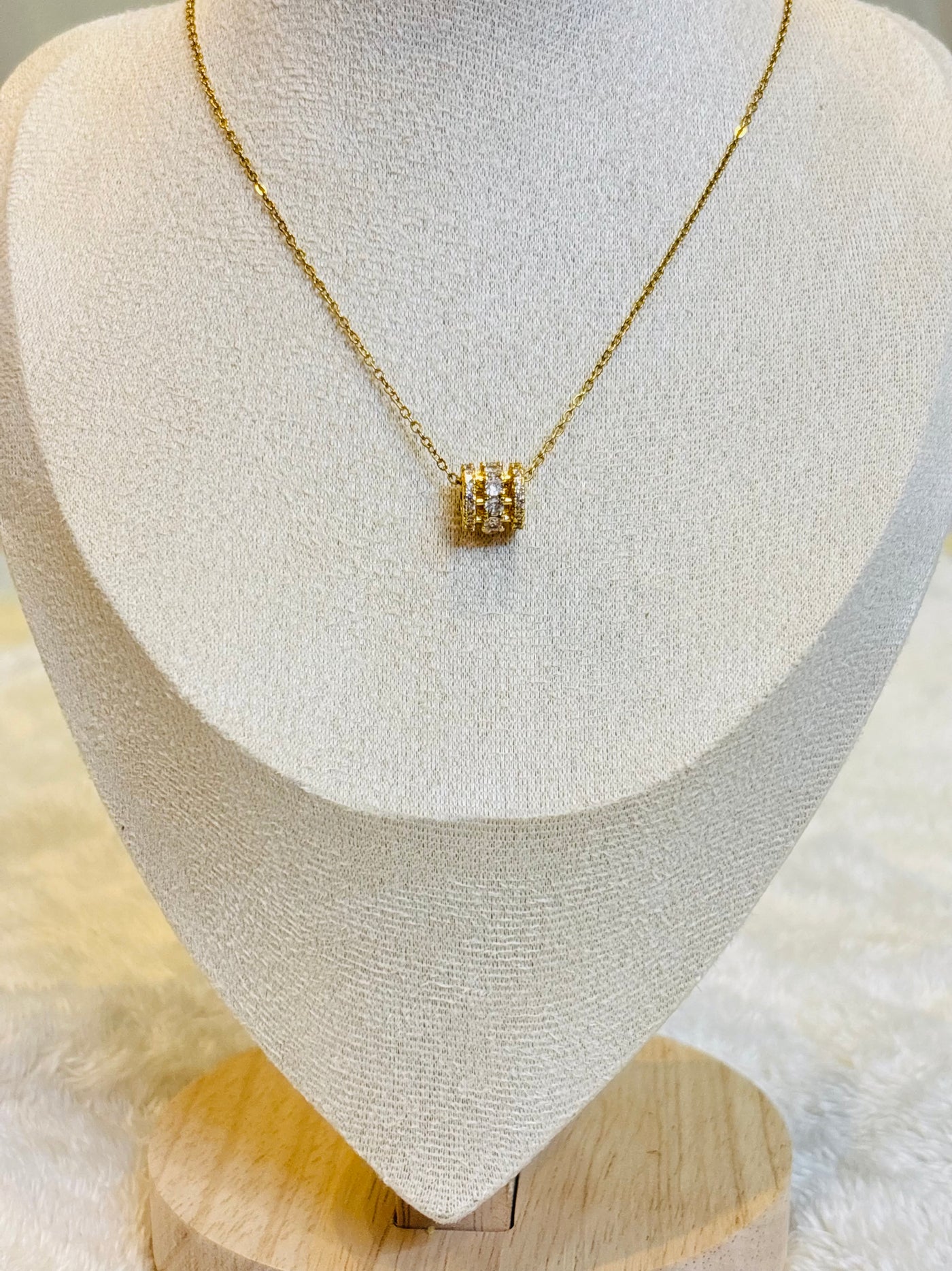 Luxe Halo Necklace-C05