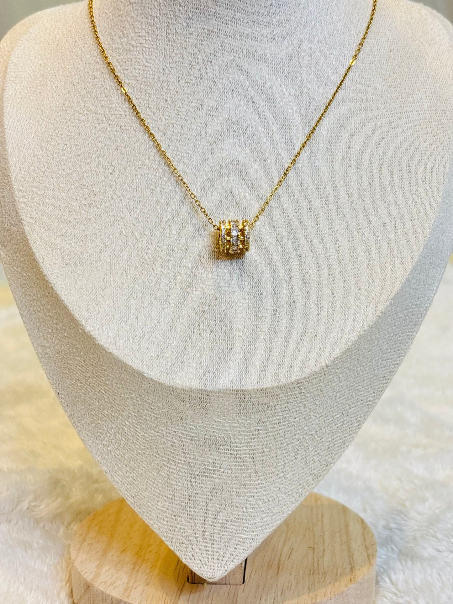 Luxe Halo Necklace-C05