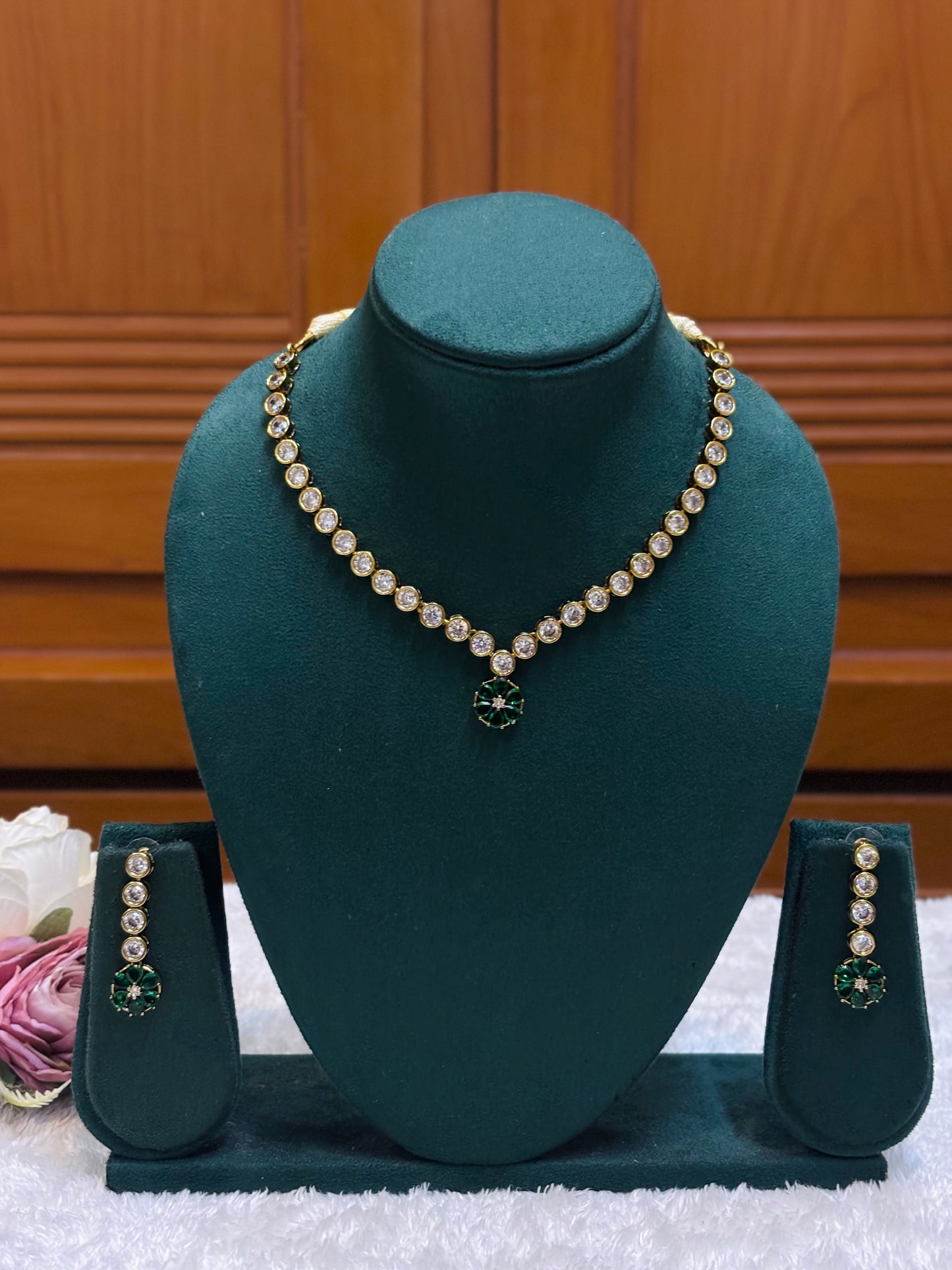 Emerald stone necklace-AD026