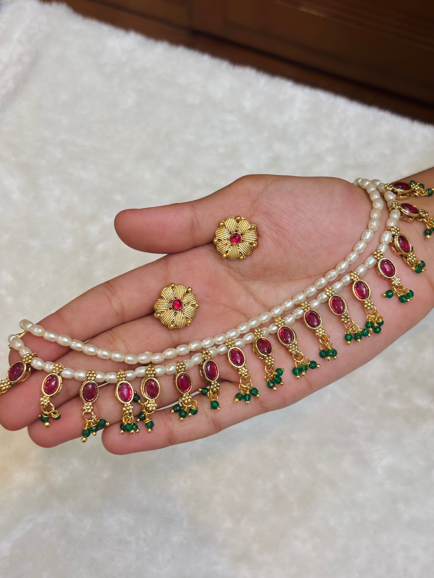 Pearl Beaded Choker-CH044