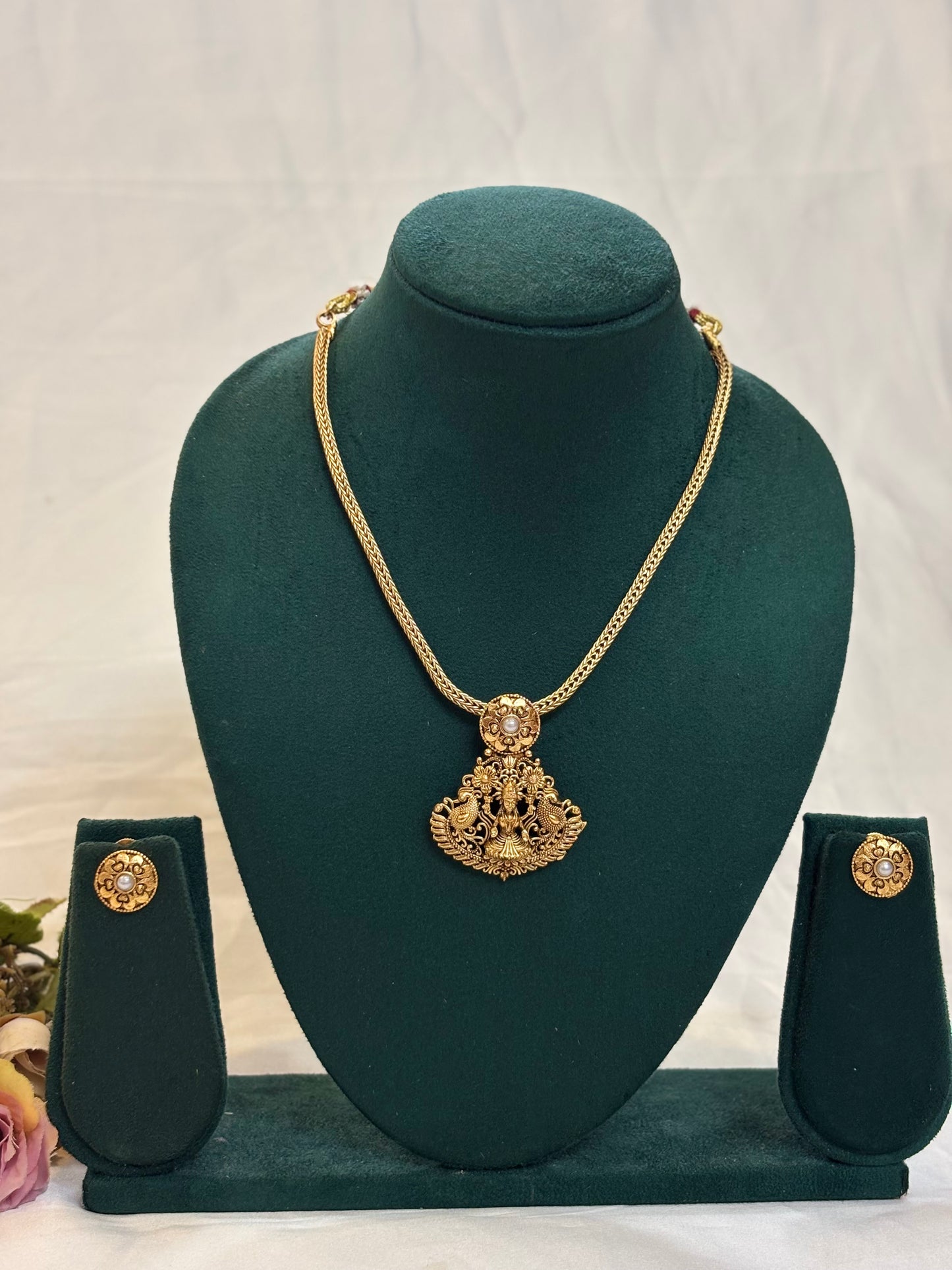 Lakshmi Grace Temple Necklace-N032(01)