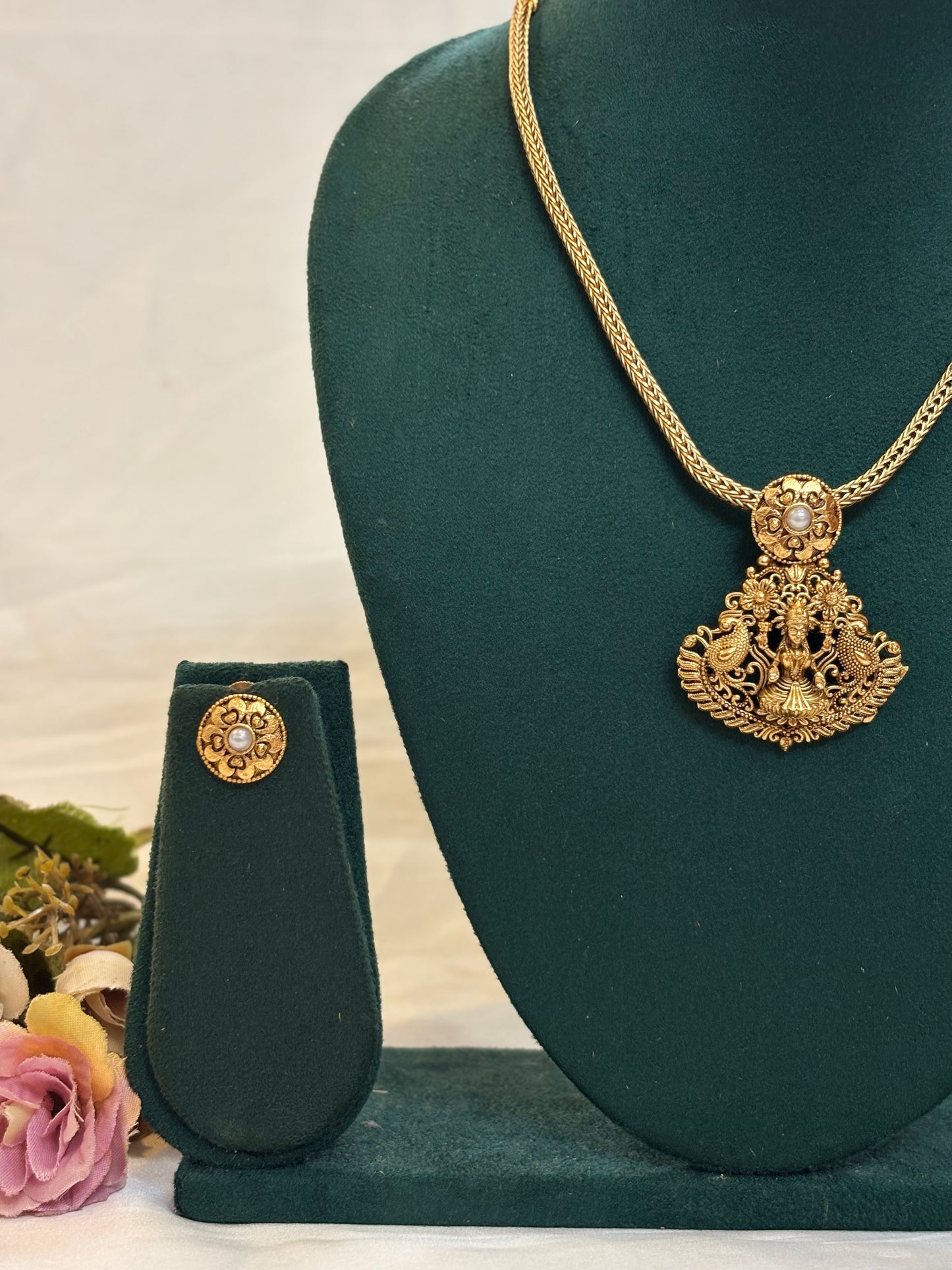 Lakshmi Grace Temple Necklace-N032(01)