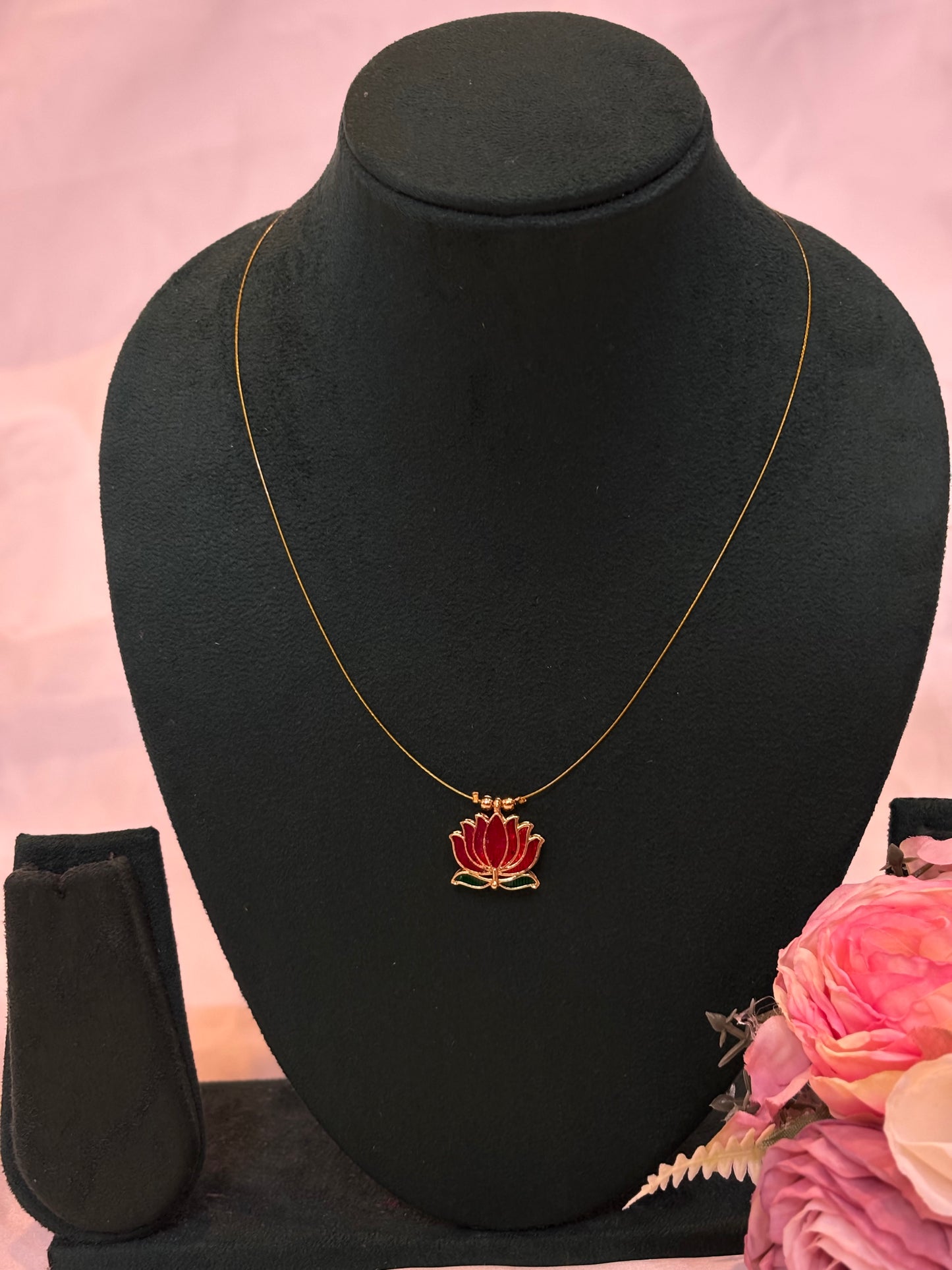 Red Lotus Invisible Necklace