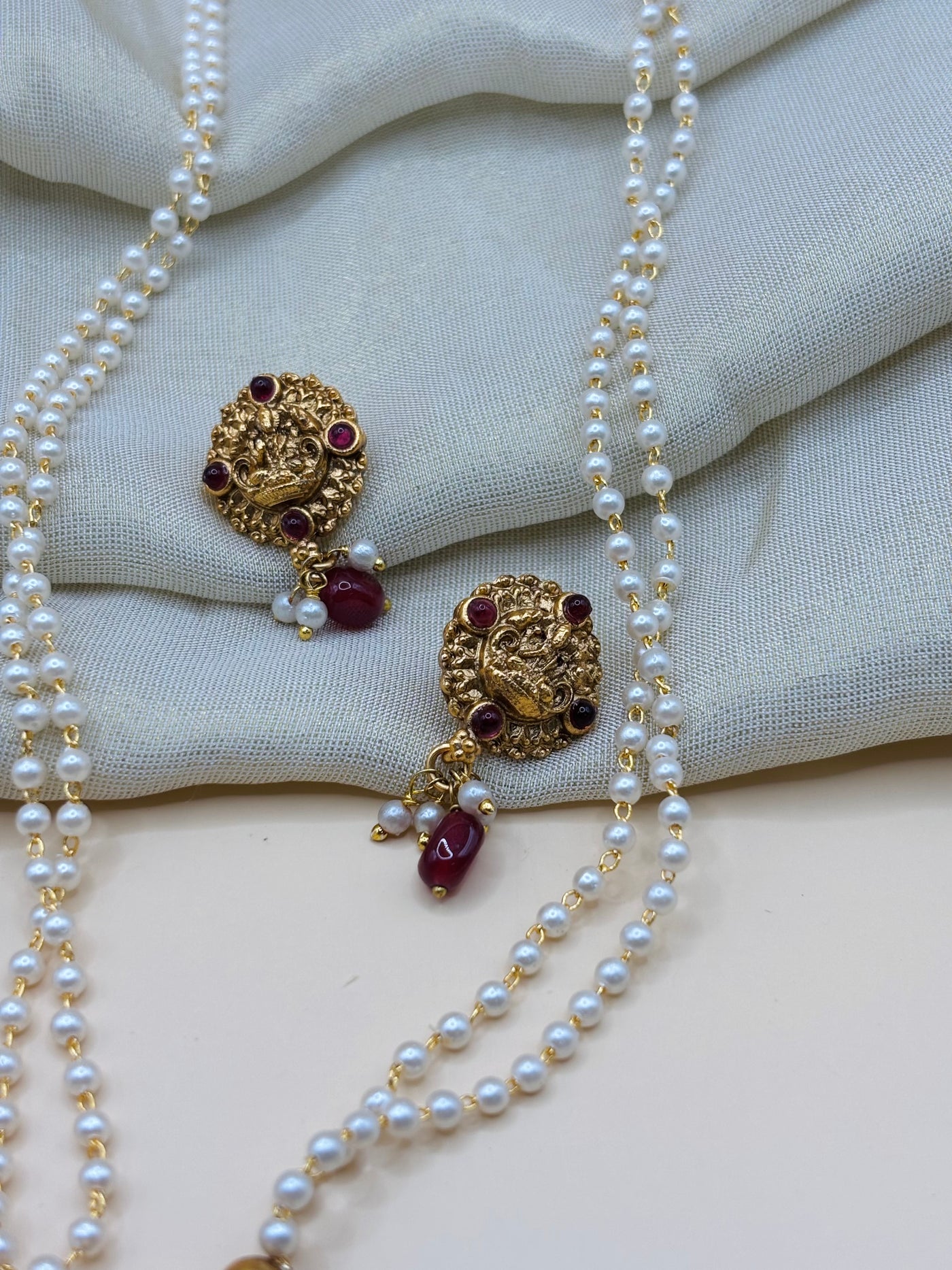 Temple Pearl Necklace with Ruby Stones-N036