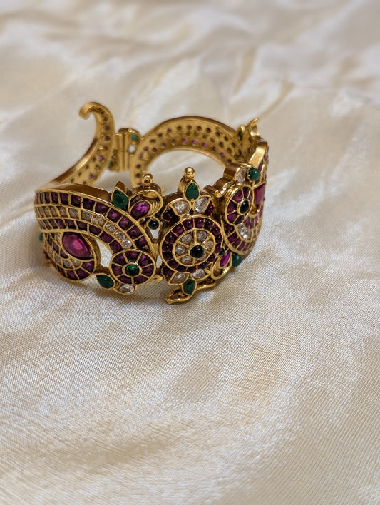 Rajwada Grace - B004