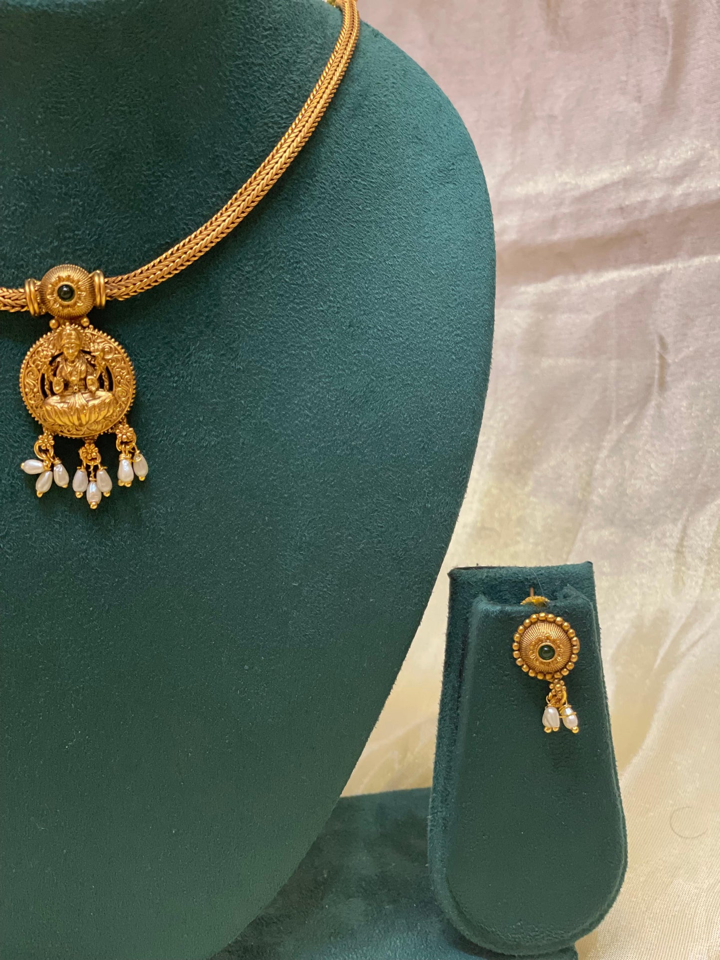 Antique Temple Necklace Set-N013(03)