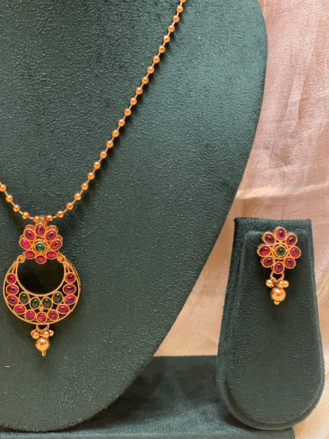 Ruby Floral Chand Pendant Set-N016(01)