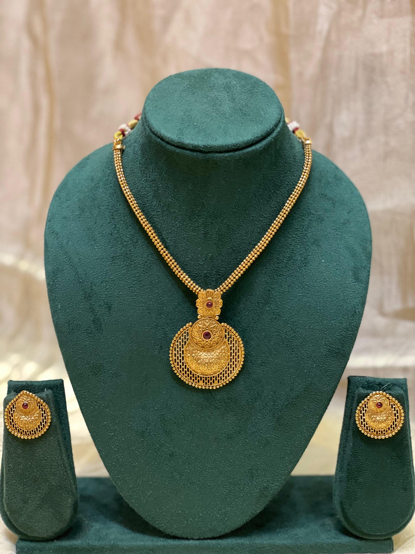 Regal Lattice Medallion Jewelry Set-N014(03)