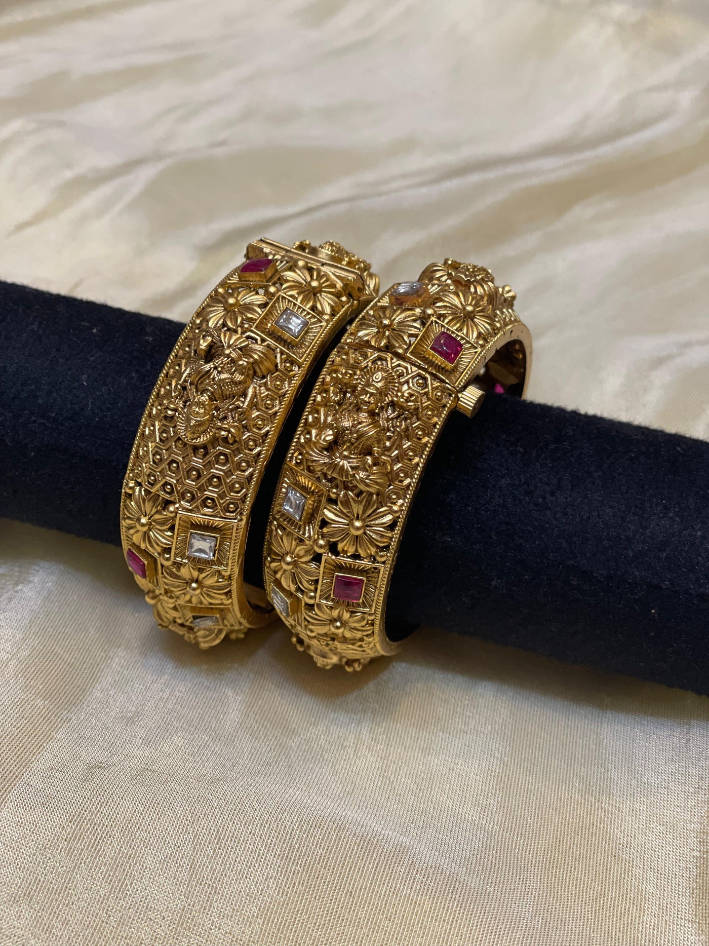 Regal Devi Temple Bangles-B026