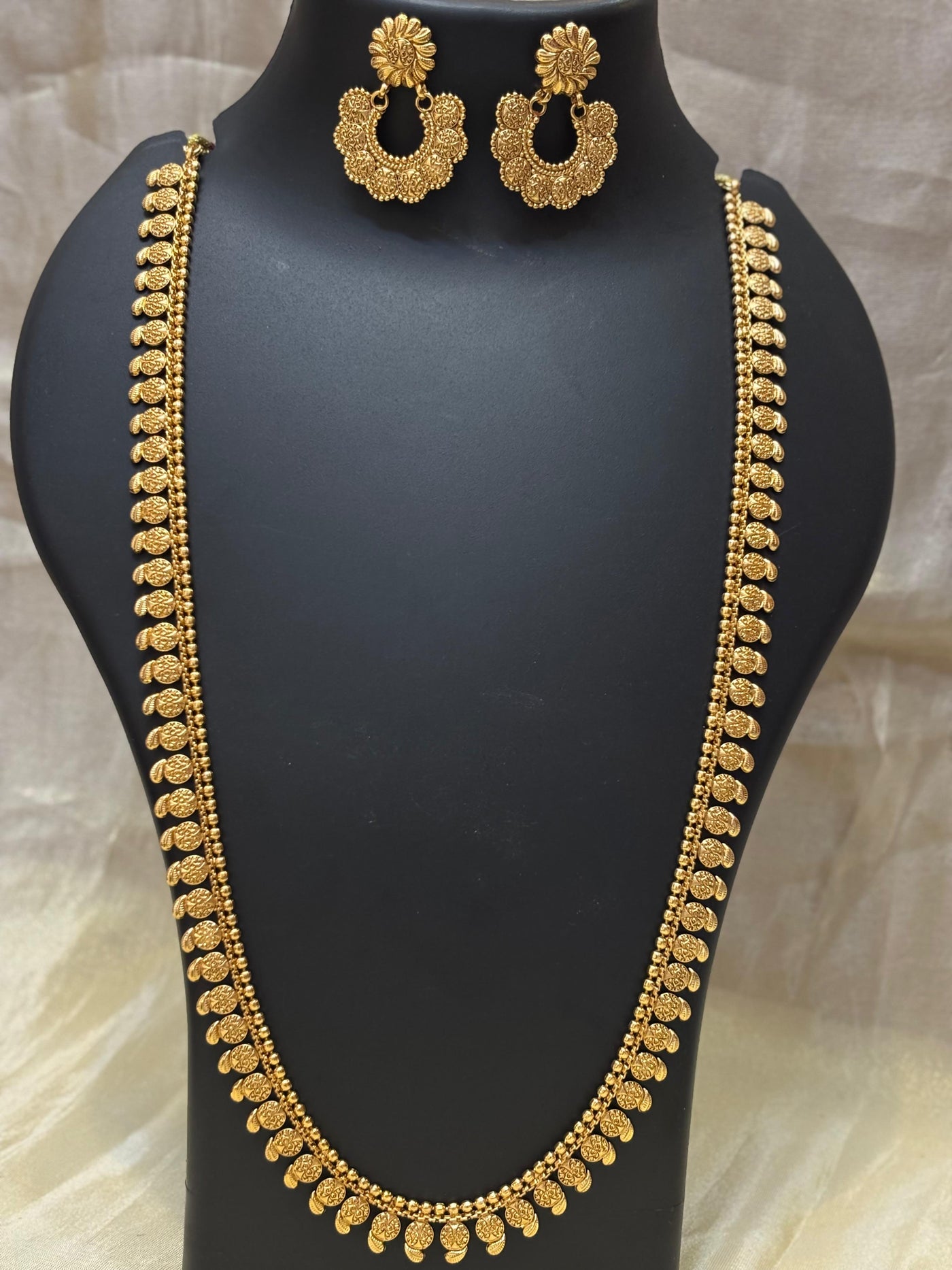 Traditional Gold Lakshmi Haaram Set-HR008